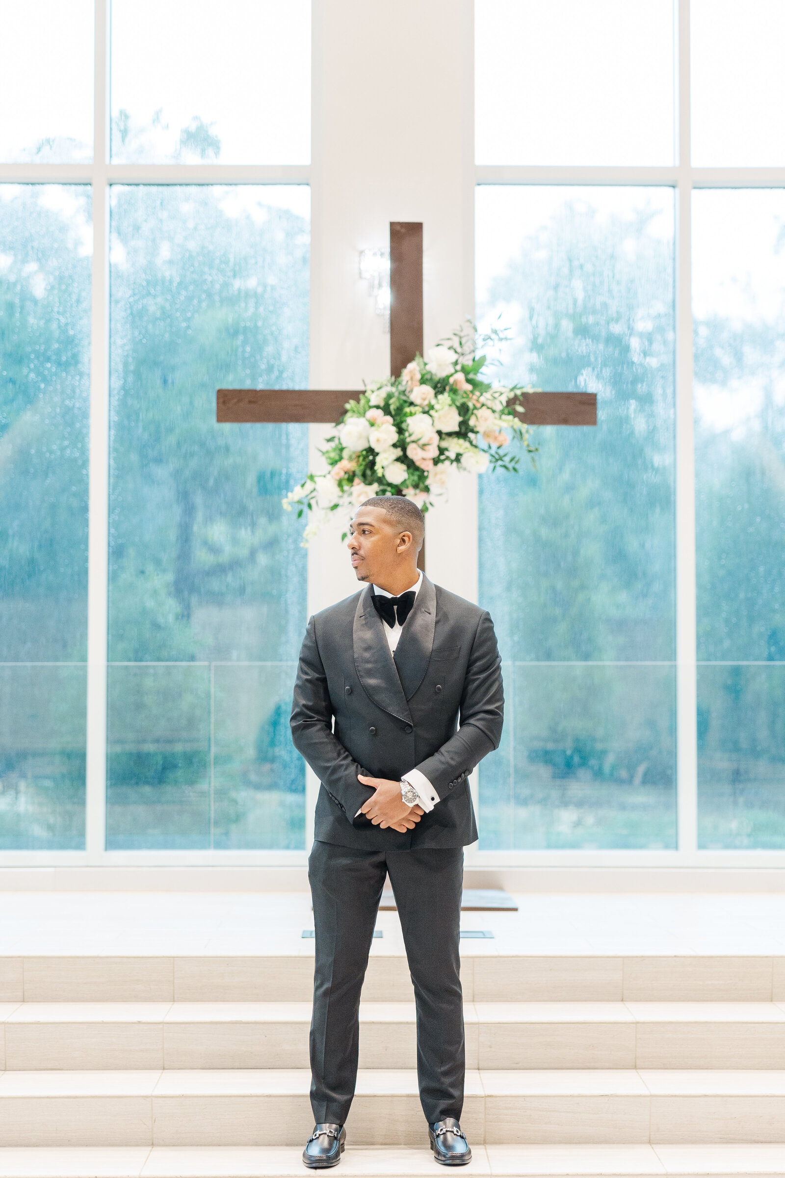 Solo photography for groom inside venue