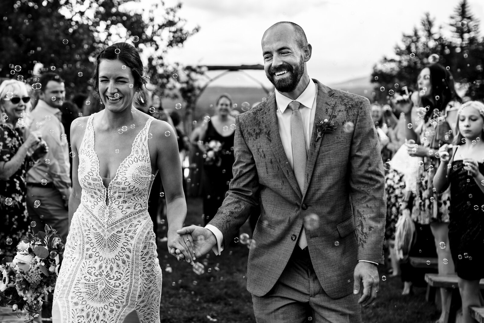 wedding-ceremony-exit-with-bubbles