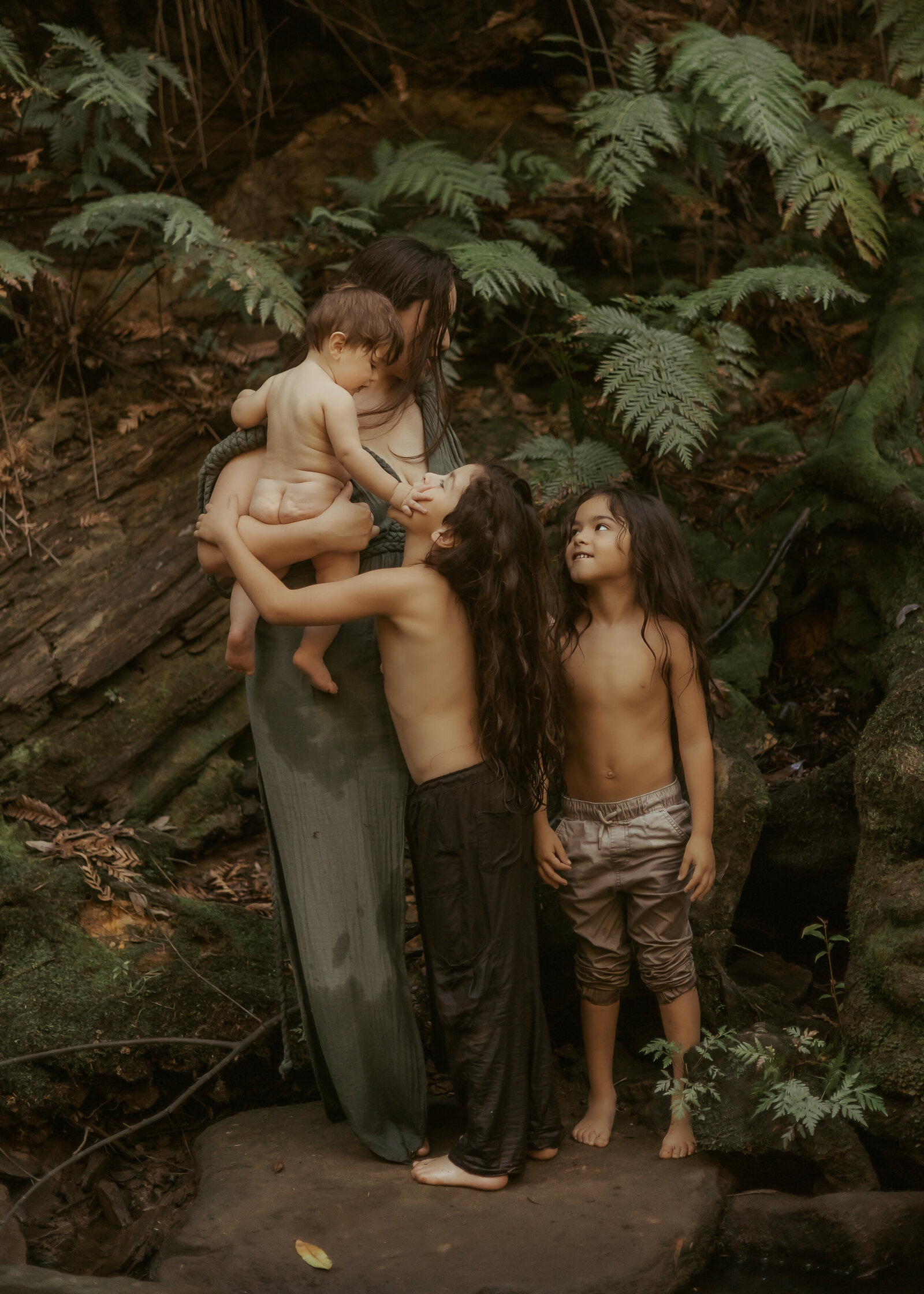 Sydney-family-photography-waterfall-connection-03