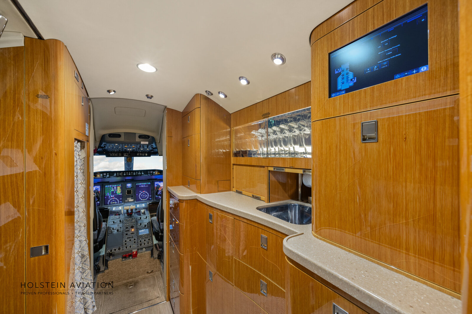 Challenger 605 Watermarked-5