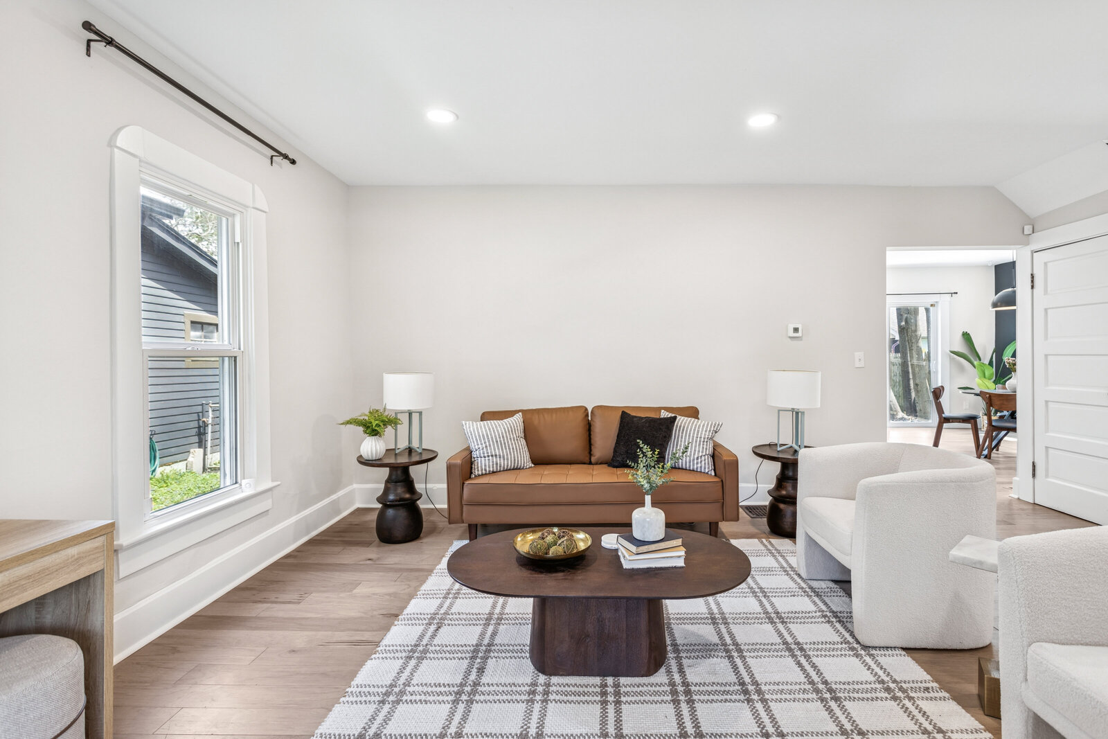 611 Tecumseh St HDR 006