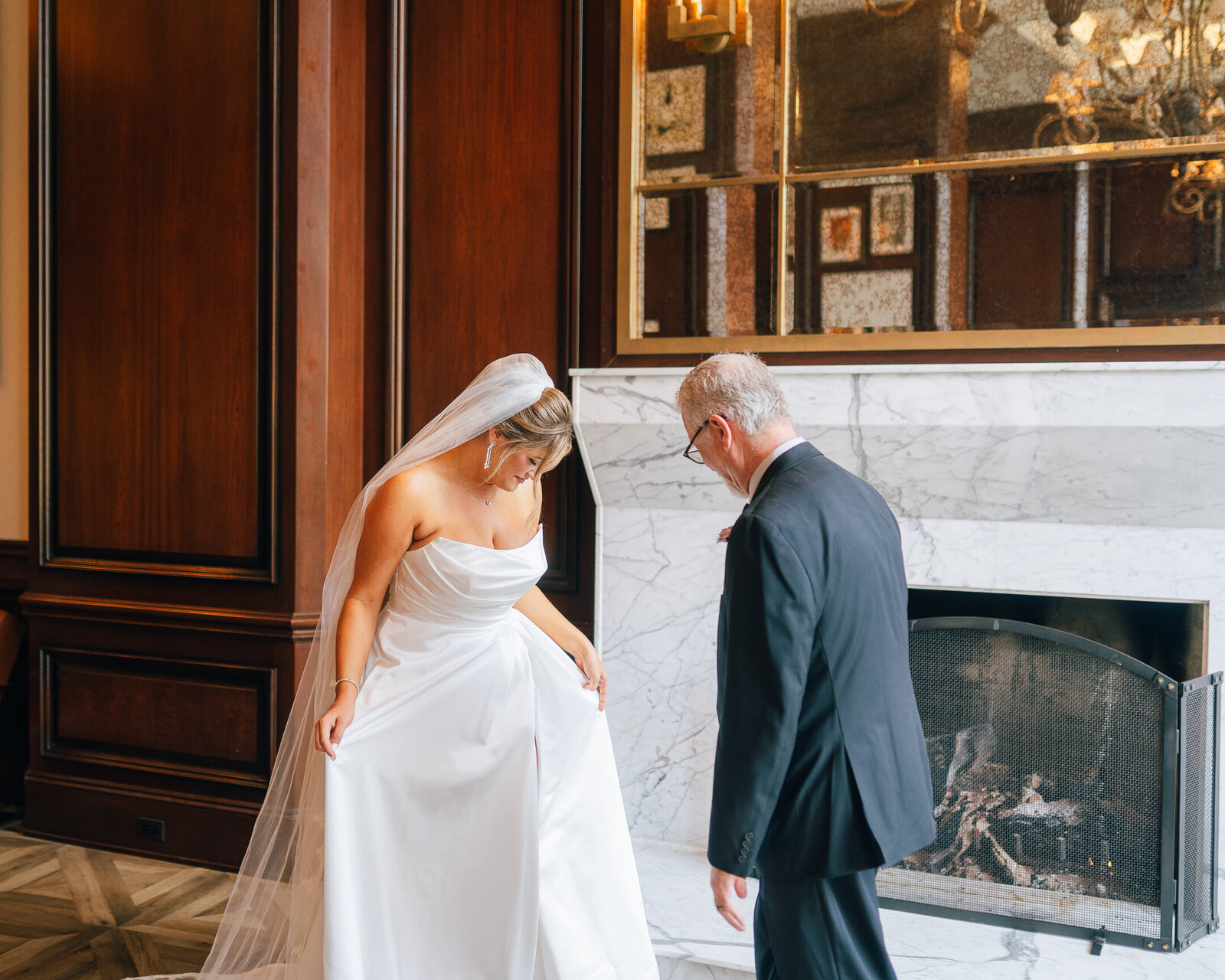 Corby Intercontinental Hotel Kansas City Wedding Plaza-71