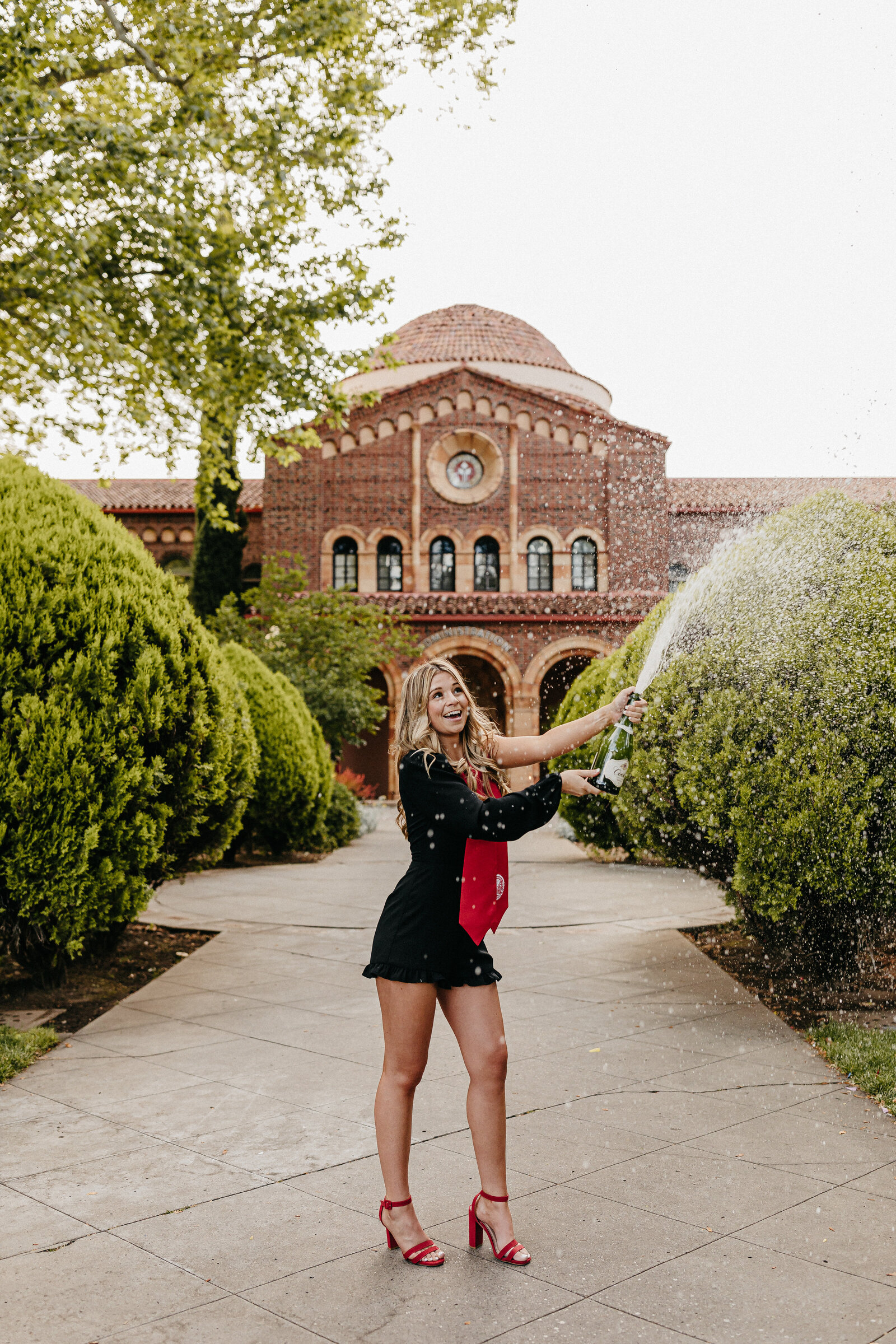 jaci-chico-state-grad-photos-15