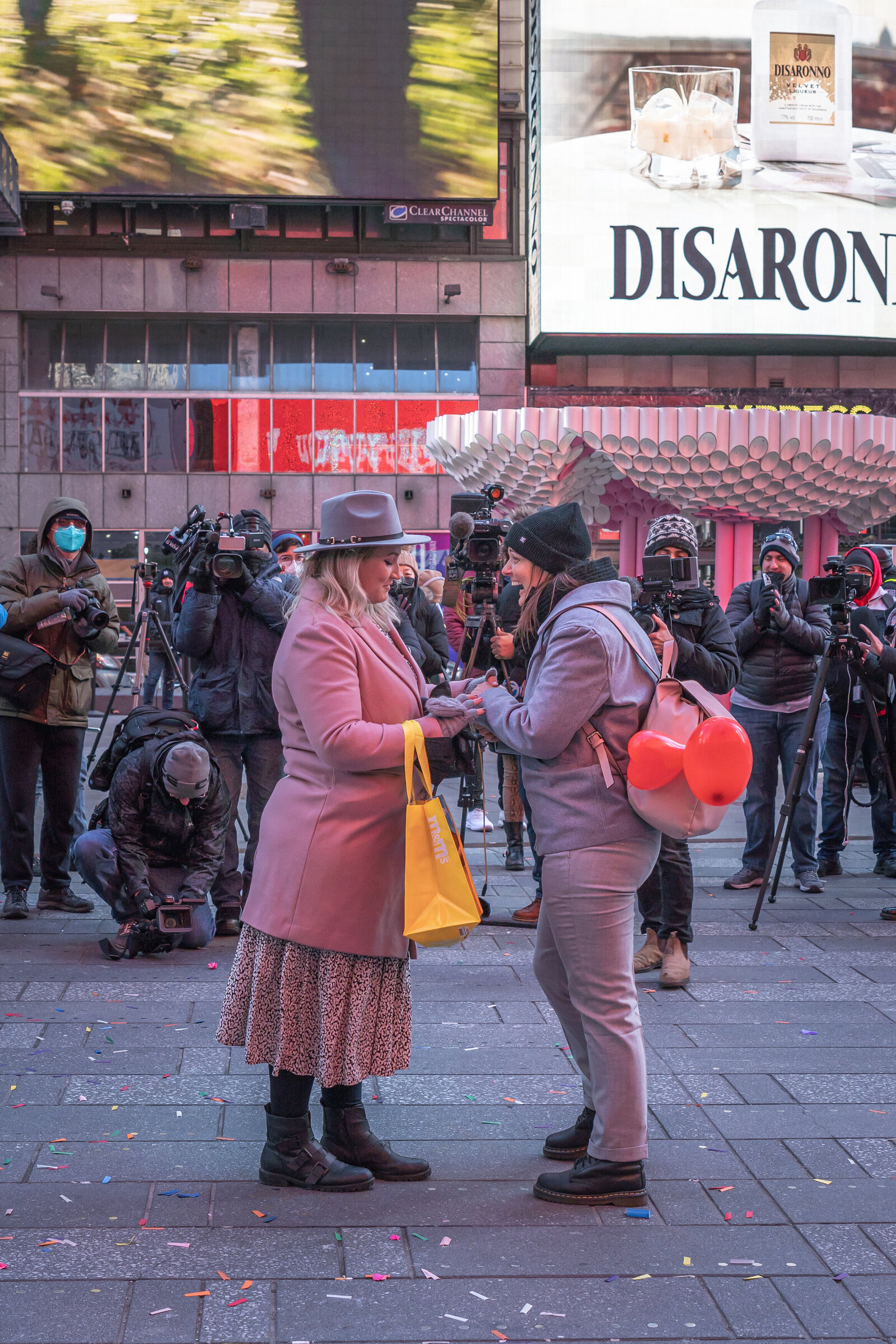 Love-in-Times-Square-Proposal-2