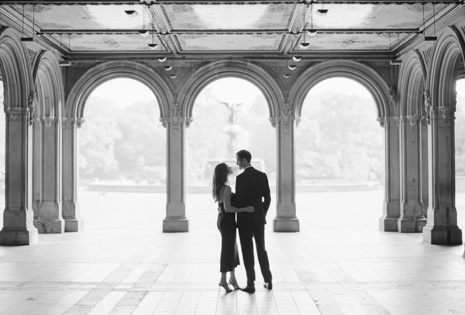 CENTRAL-PARK-ENGAGEMENT-SHOOT-BY-MATTHEW-MOORE-PHOTOGRAPHY11_1
