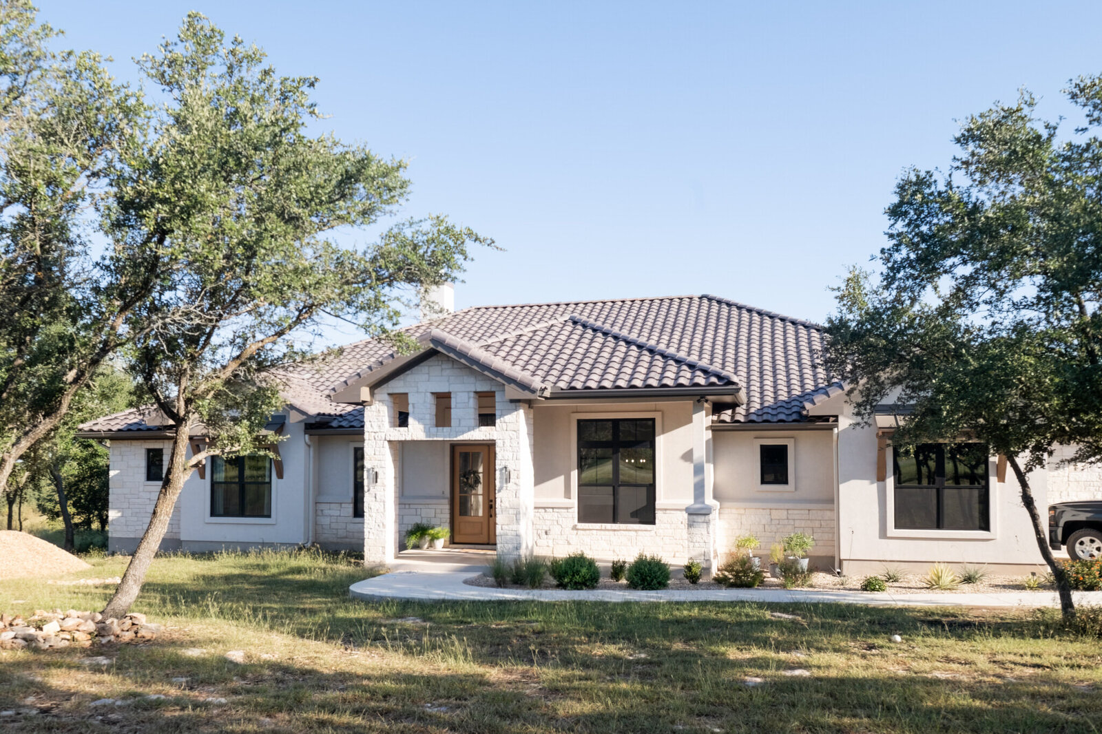 Vineyard-at-Florence-Custom-Home-Builder-Florence-TX-5
