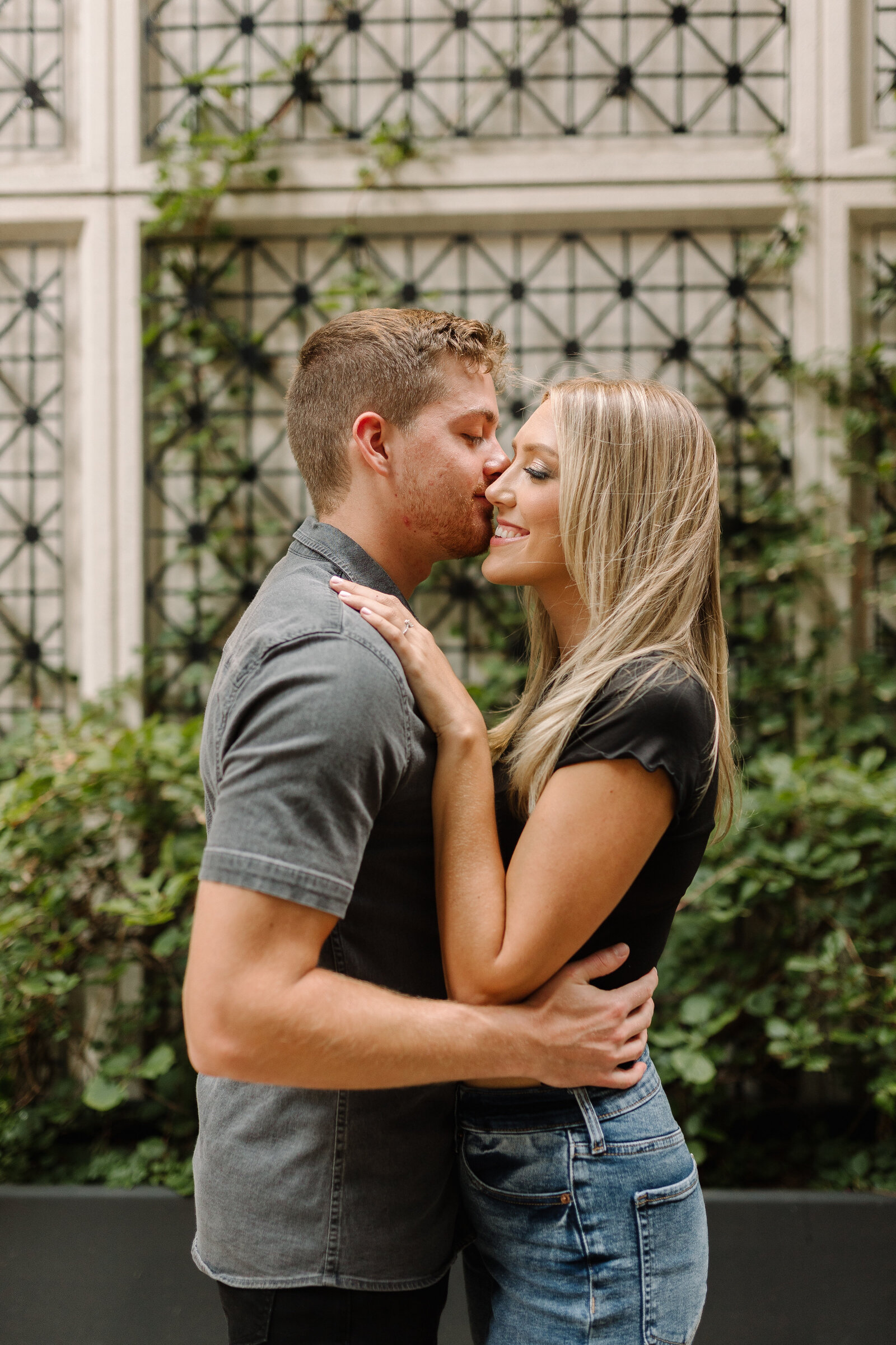 Kayla_Alex_Downtown_Detroit_DIA_Engagement-8