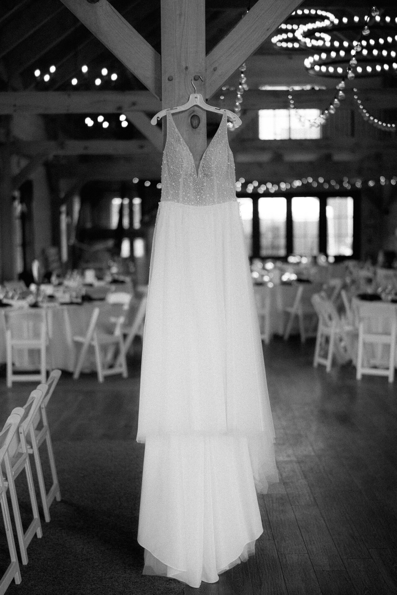 wedding-dress-hanging-barn-black-and-white