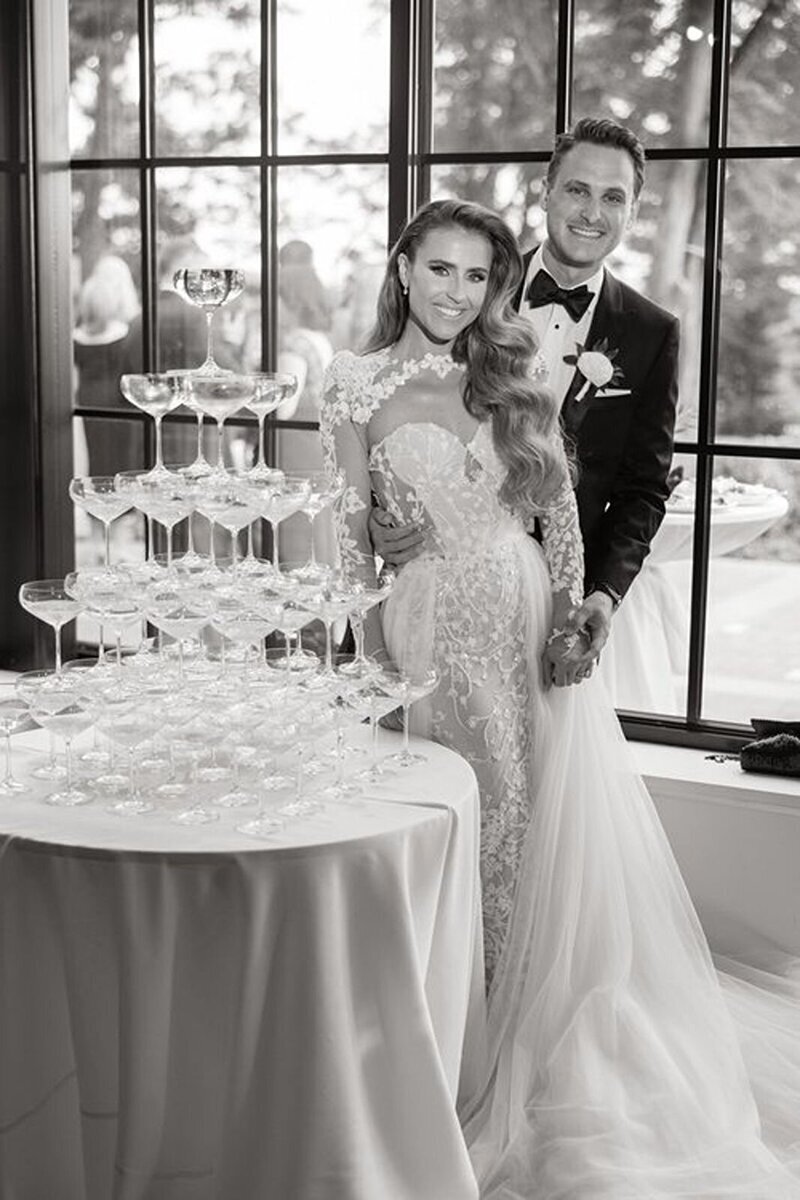 luxury new jersey wedding couple at champagne table