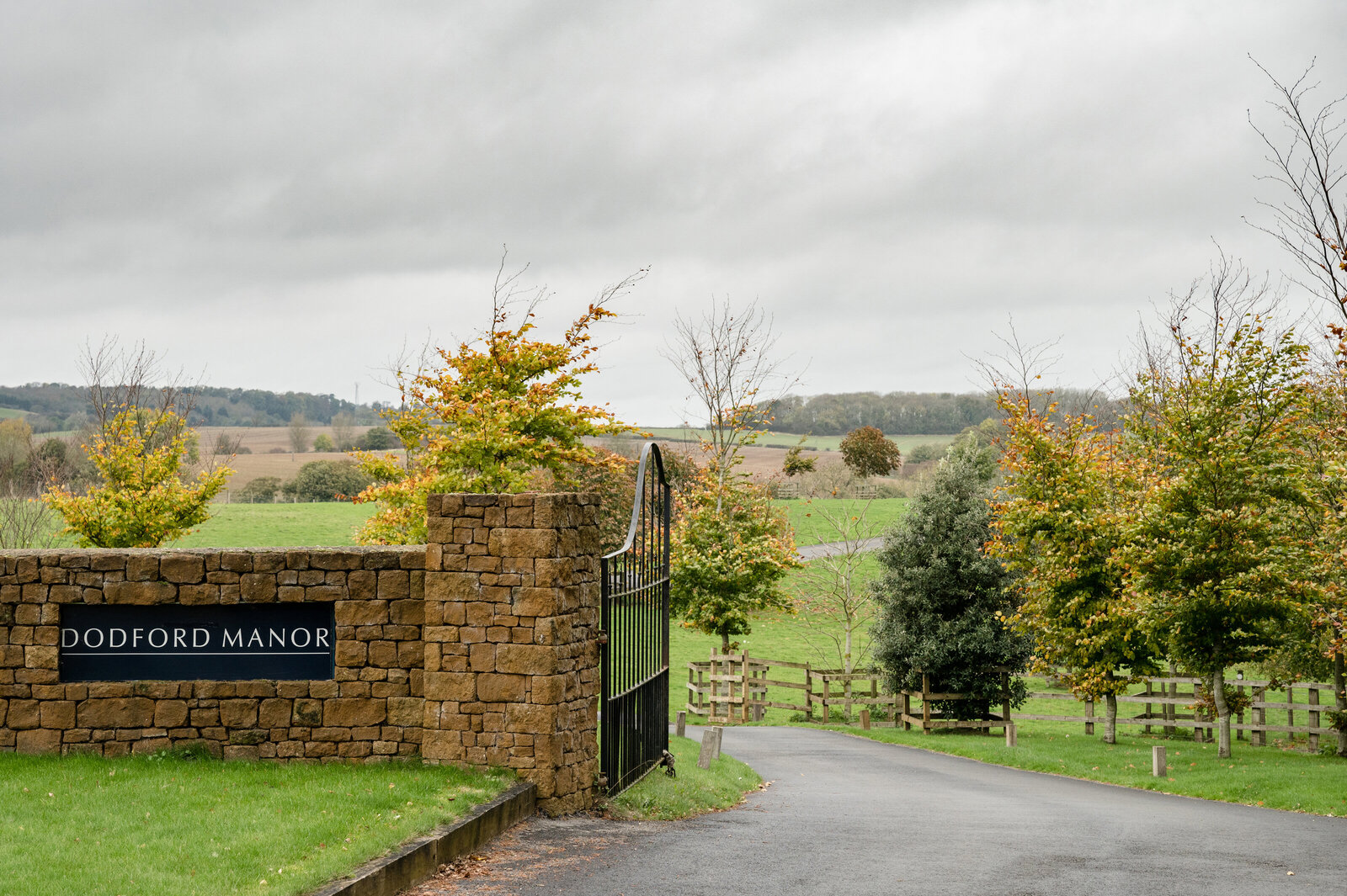 Dodford-Manor-wedding-photography-1003