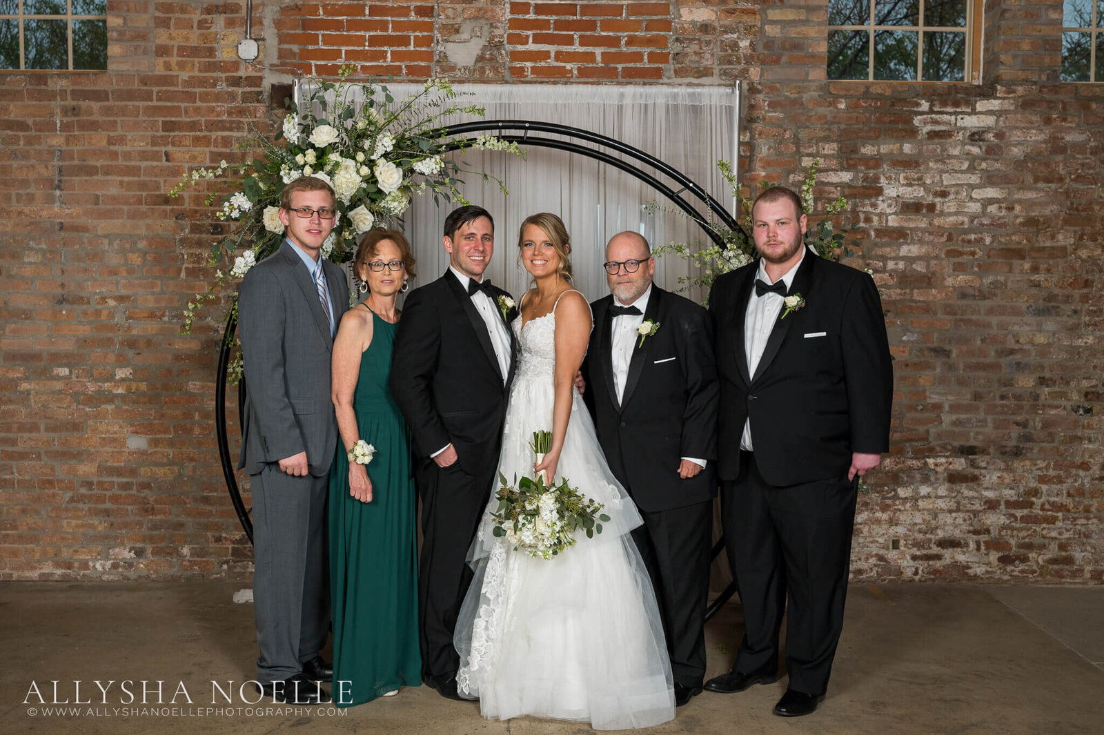 Wedding-at-The-Factory-on-Barclay-in-Milwaukee-0625