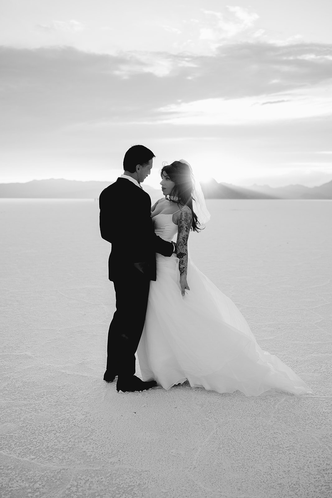 Salt_Flats_Elopement_Utah_Becca_Photo-86