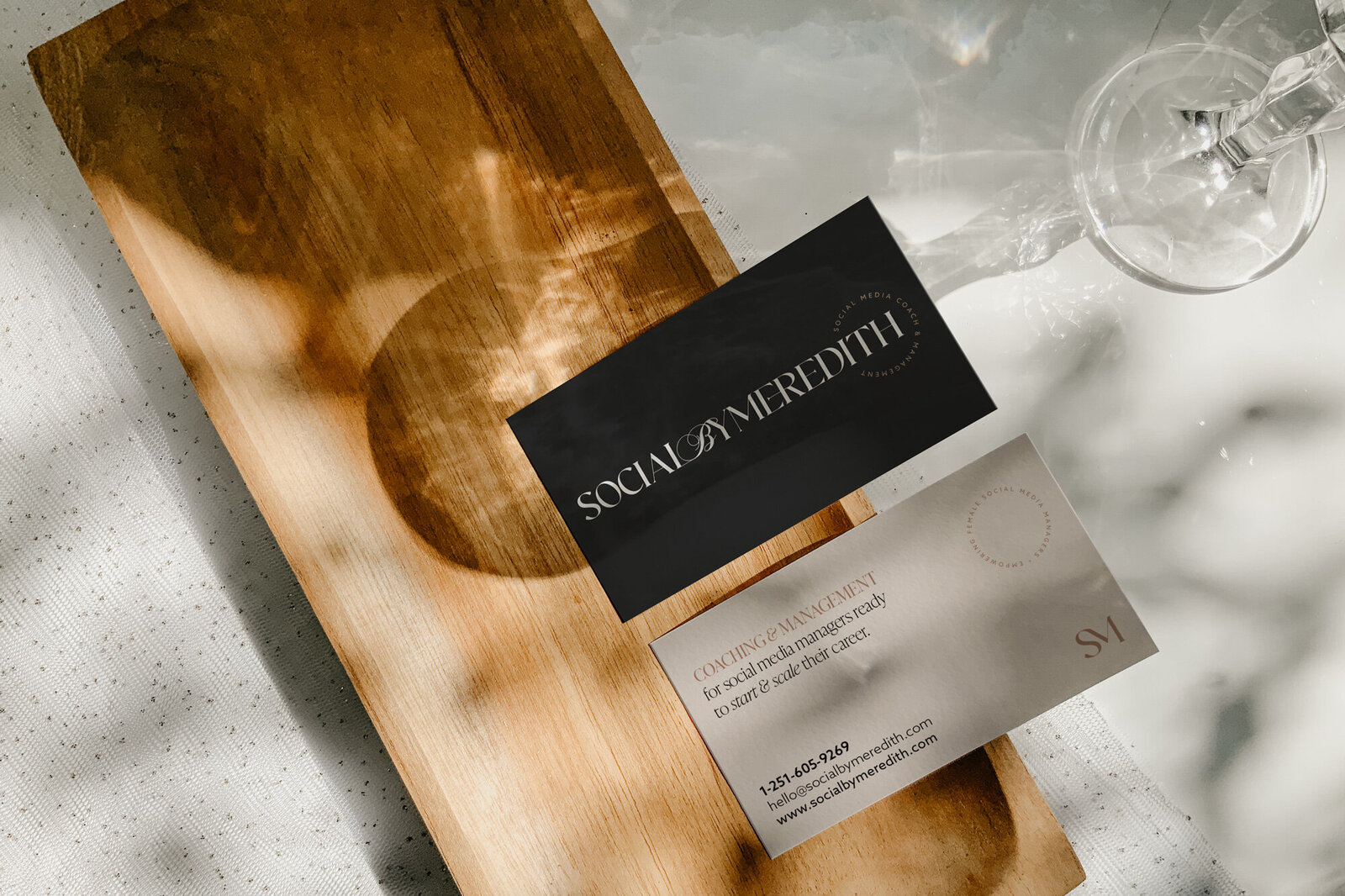 SBM-Business-card-mockup-01
