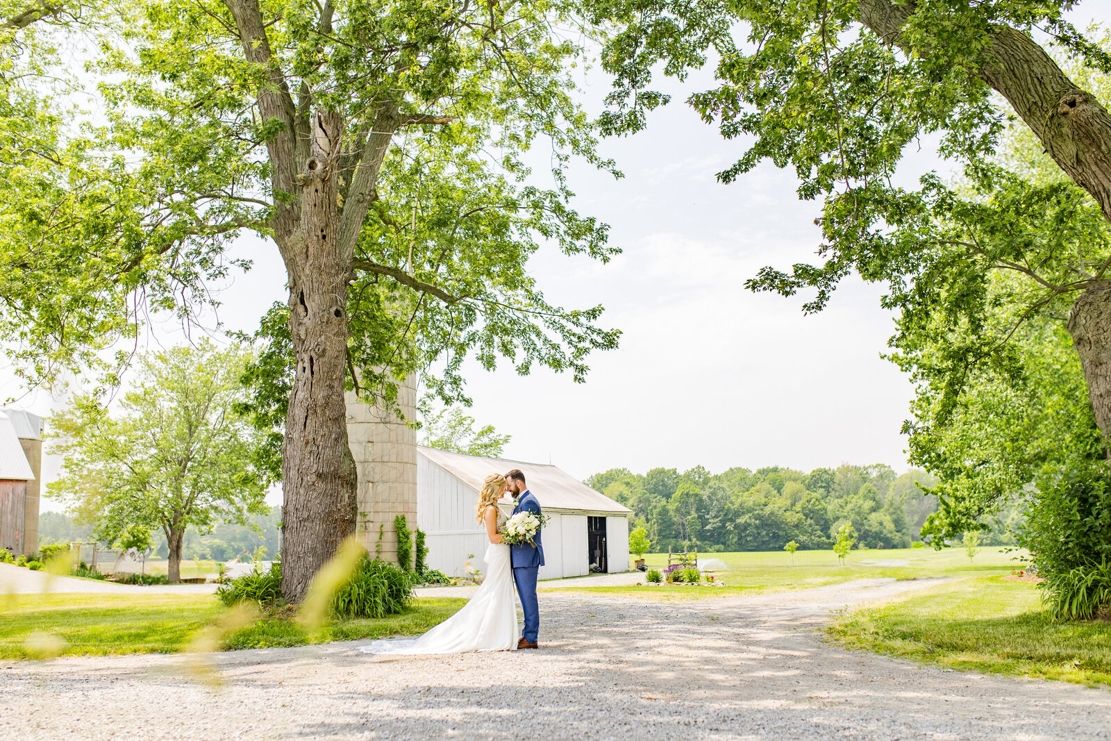 B&C-MrandMrs-204