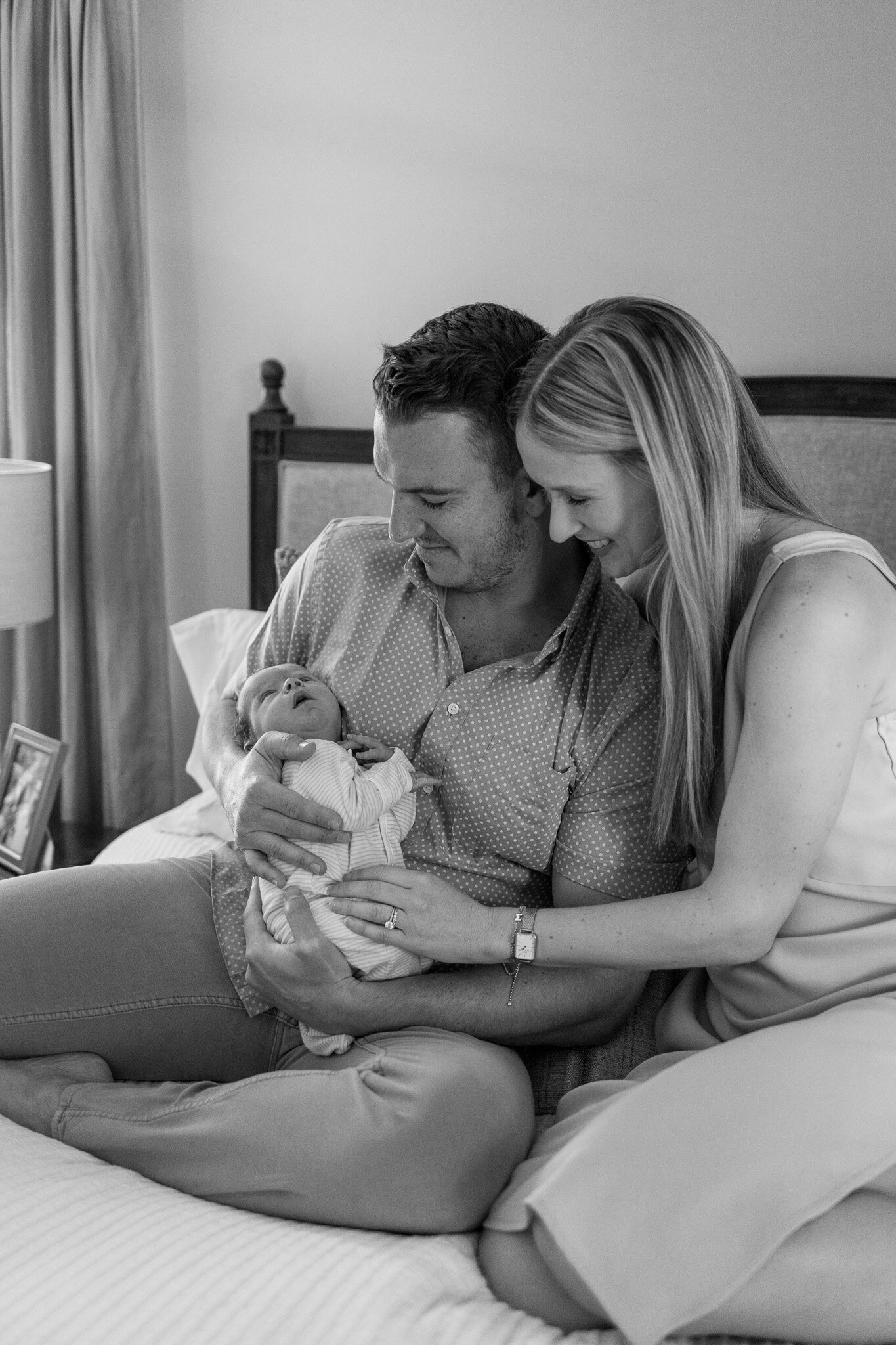 carolinas-newborn-photographer-lifestyle-in-home (12)