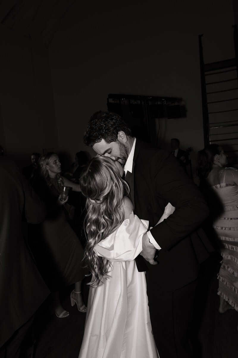 Bride and groom dancing by idaho wedding photography Erica rochelle photography