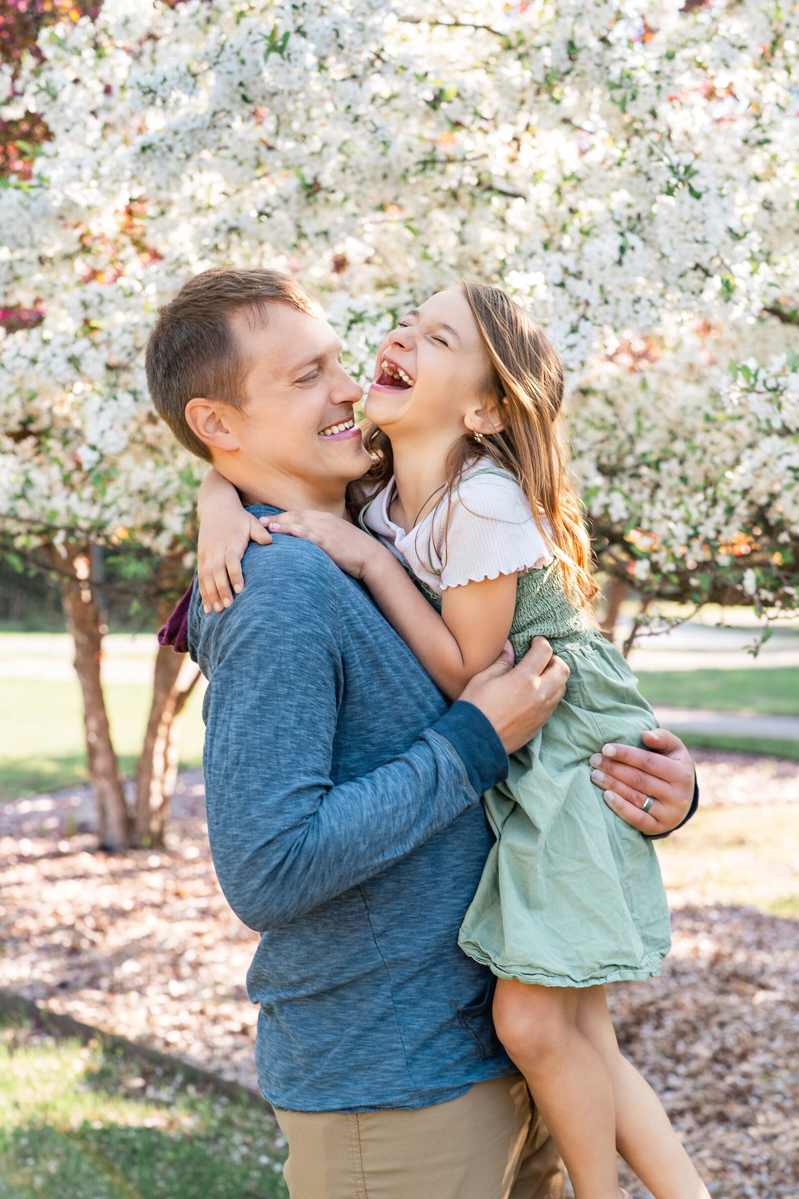 Iron Mountain family photography session at city park in the Upper Peninsula