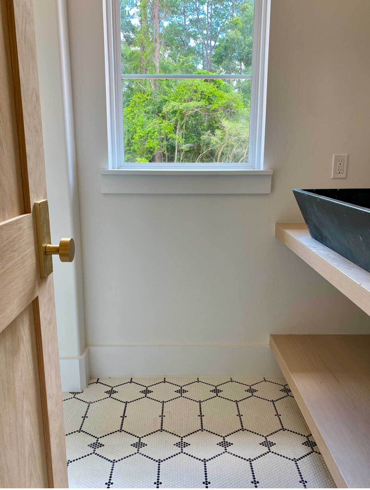FLoor:Guest Bath 3
