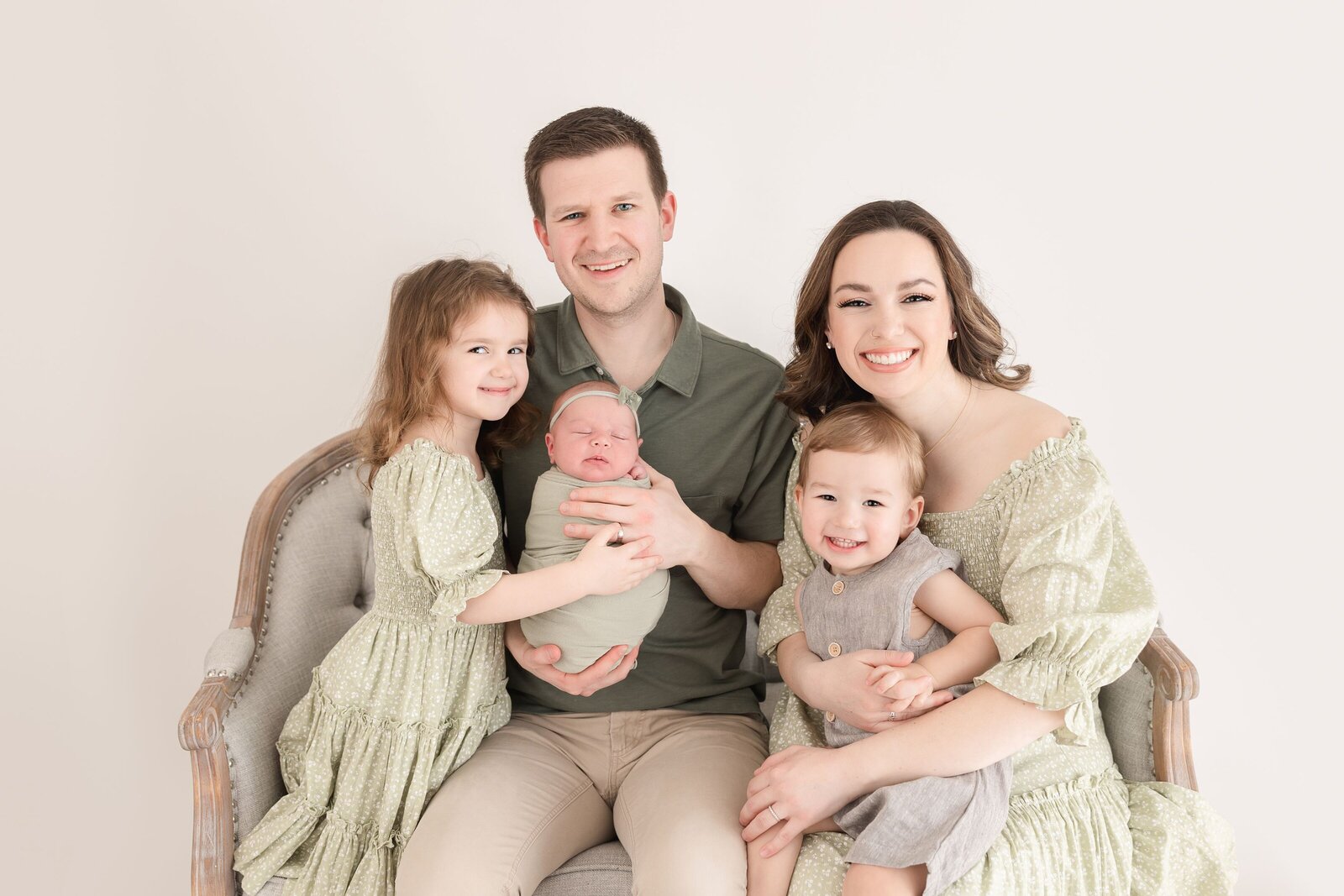 nj-newborn-photographer-point-pleasant-studio-sfam_0008