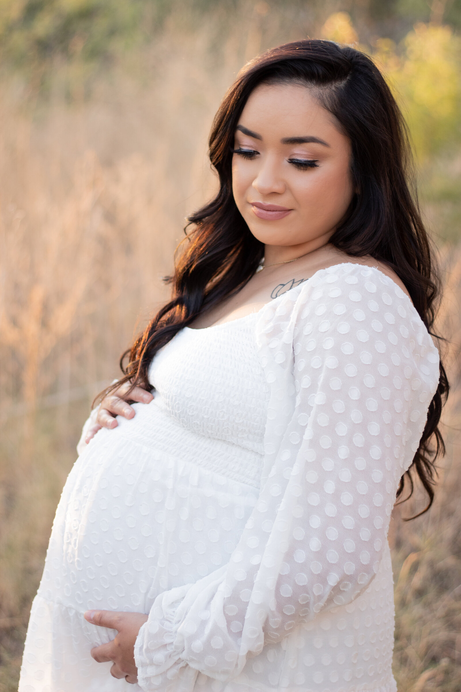 Outdoor maternity pictures in Midland Texas