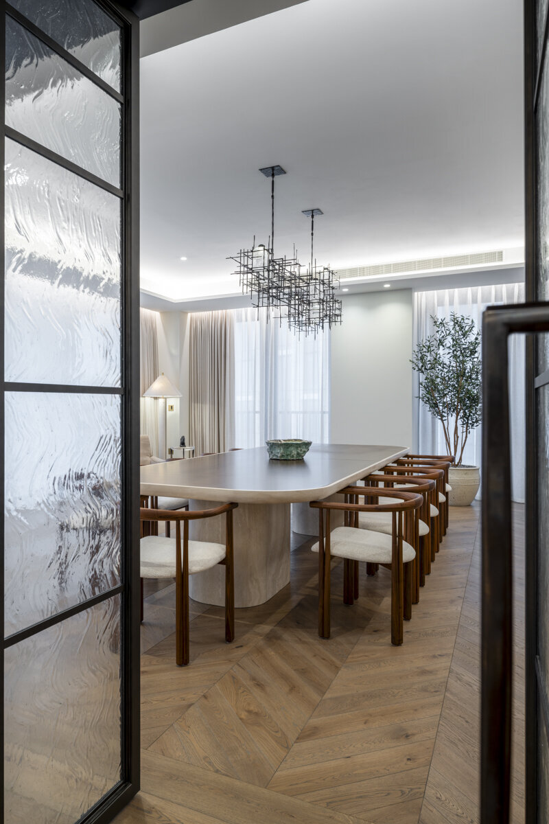 Bulgaro - N6 - Office Curator - SMALL-30