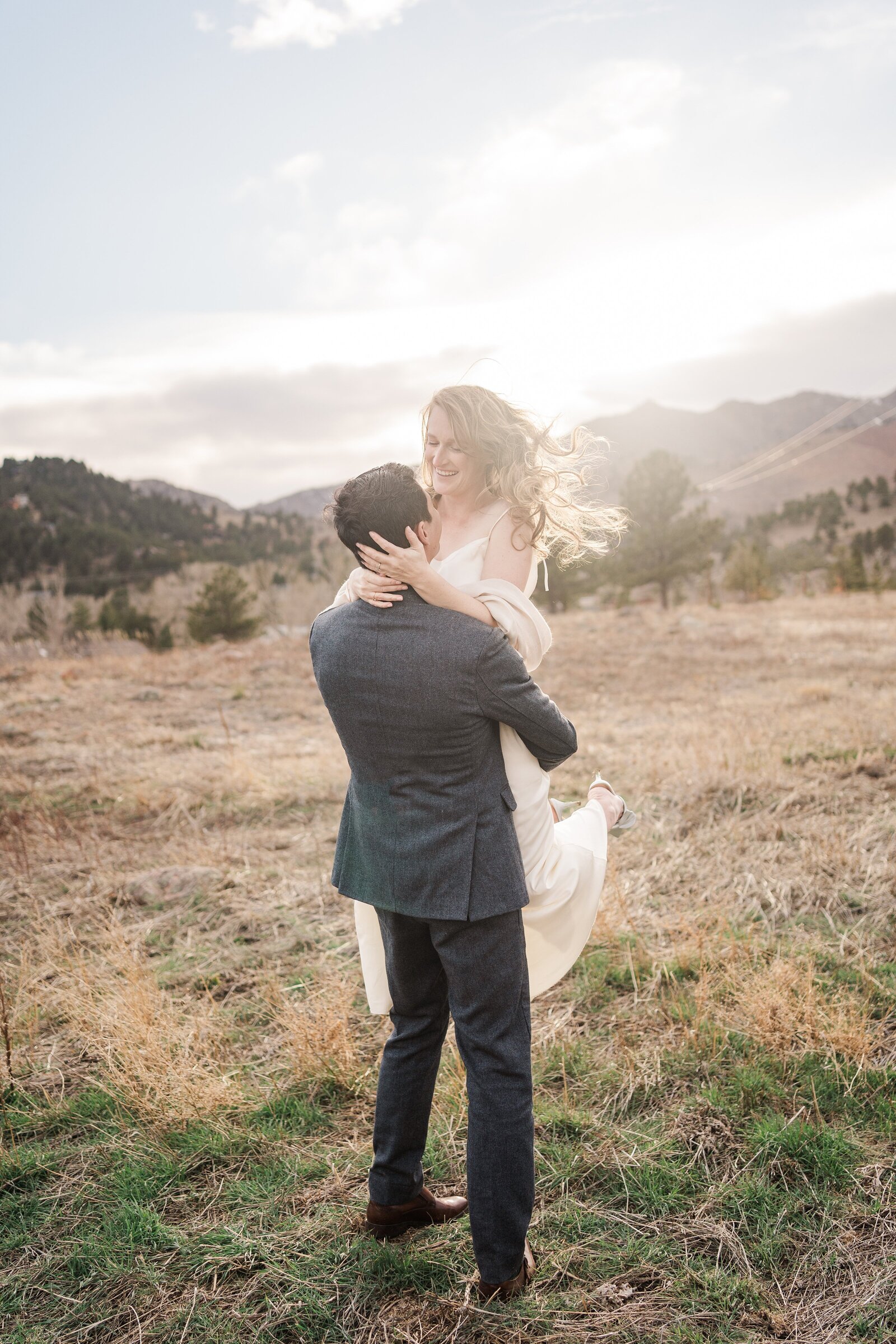 Let Samantha Immer Photography, your experienced Colorado wedding photographer, tell your love story with authentic and documentary-style wedding photos. Your special day is one-of-a-kind and deserves to be captured with intentionality.
