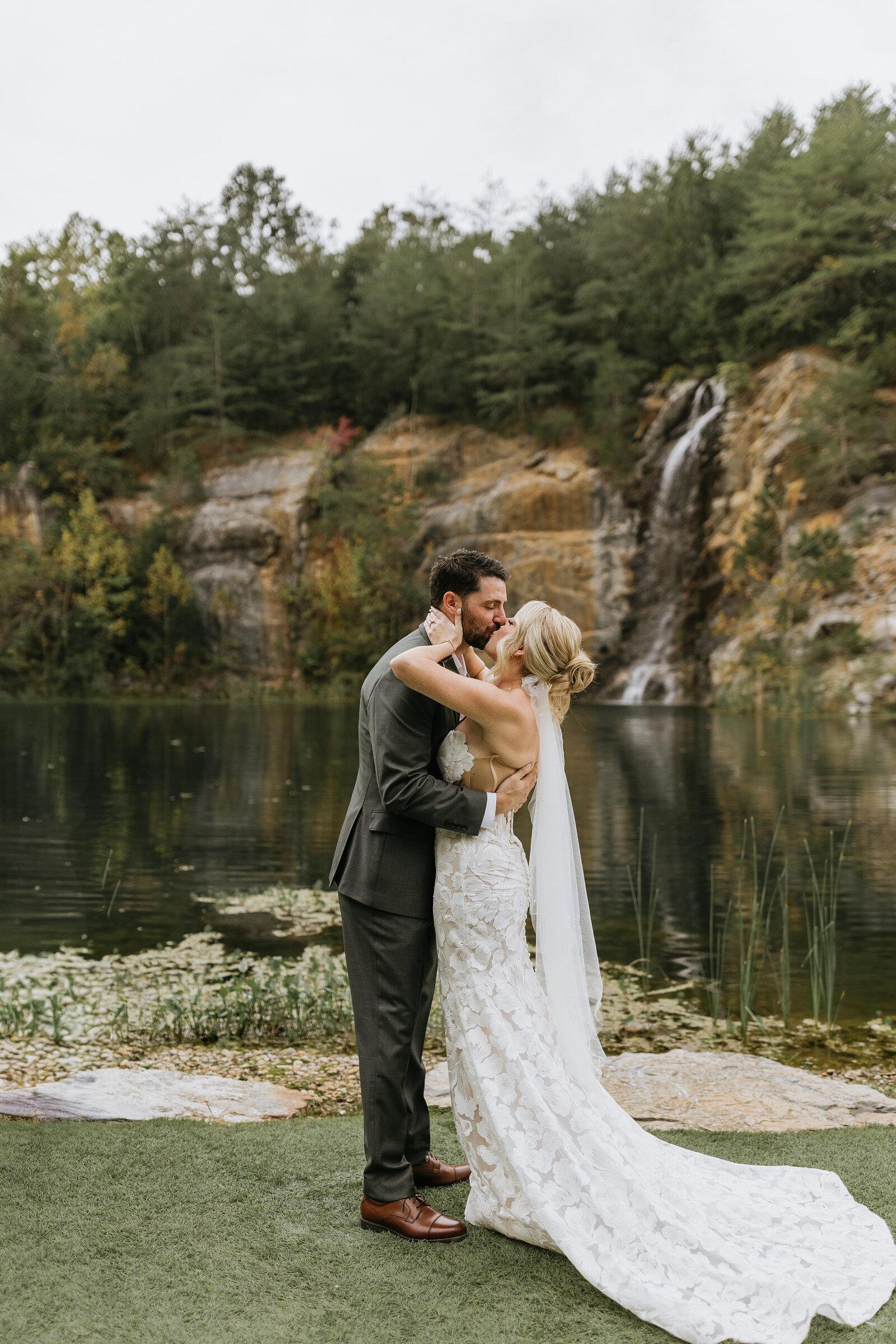 East-Tennessee-Wedding-Photographer-Videographer-Radiant-Mountain-Media-691