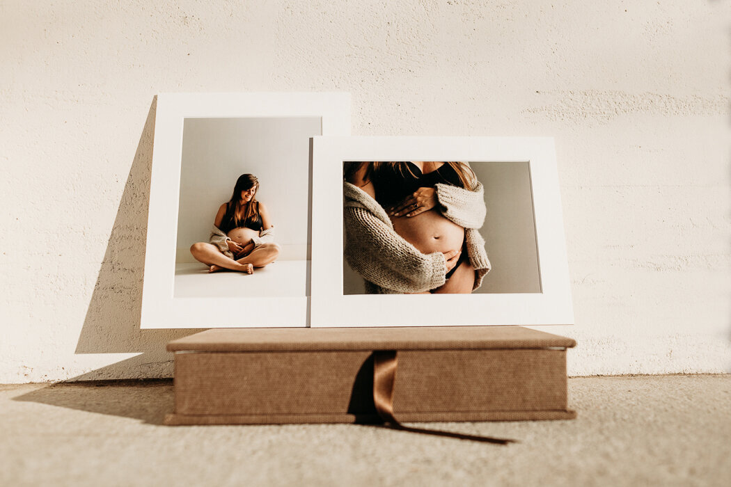 lichtezwangerschapsfotos, buikfotos, brabant, wallart, folioboxzwangerschap, roosendaal, bosschenhoofd, oudenbosch, halderberge, breda, zundert, kleinzundert, achtmaal, schijf, rucphen