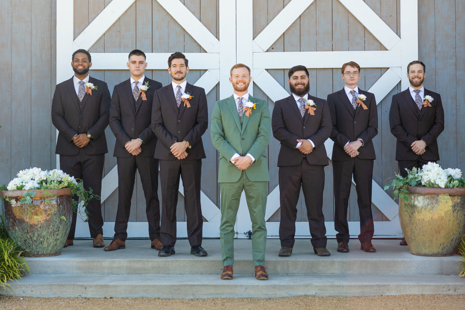 Groomsmen-with-groom-photography
