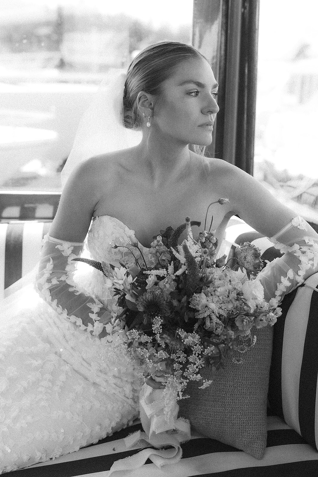 roche-harbor-wedding-photographer_boat-wedding-photos-26