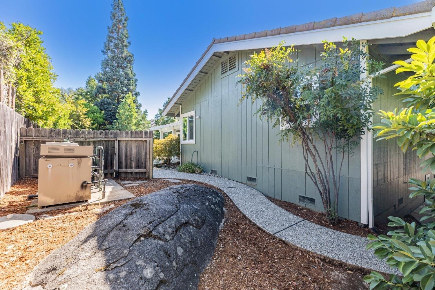 8207-lakeland-dr-granite-bay-ca-64