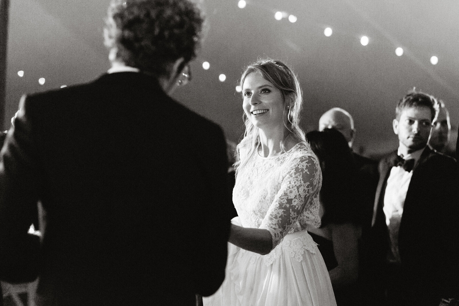 07-PA-family-farm-wedding