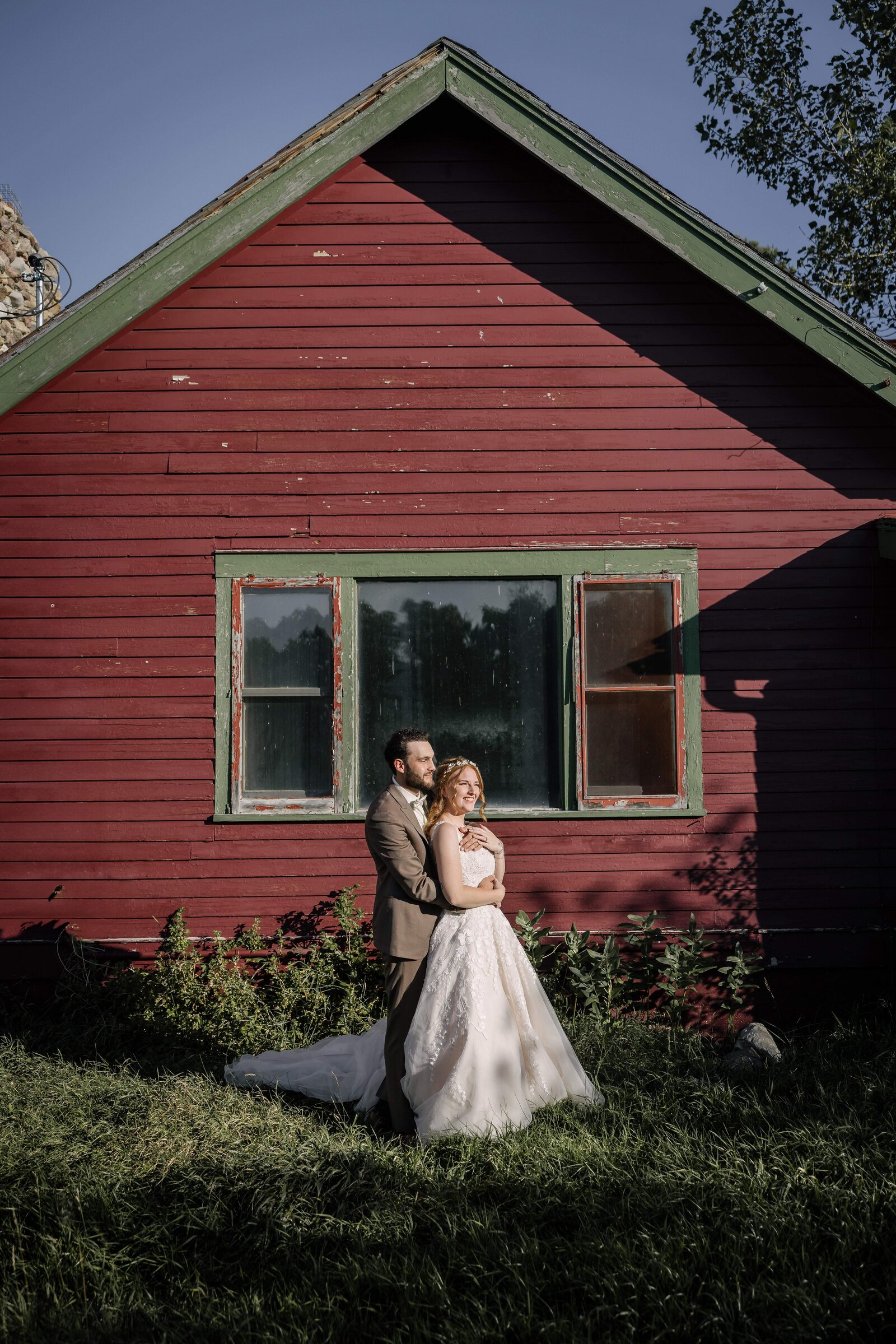 summer wedding at mountain cabin in Casper, Wyoming