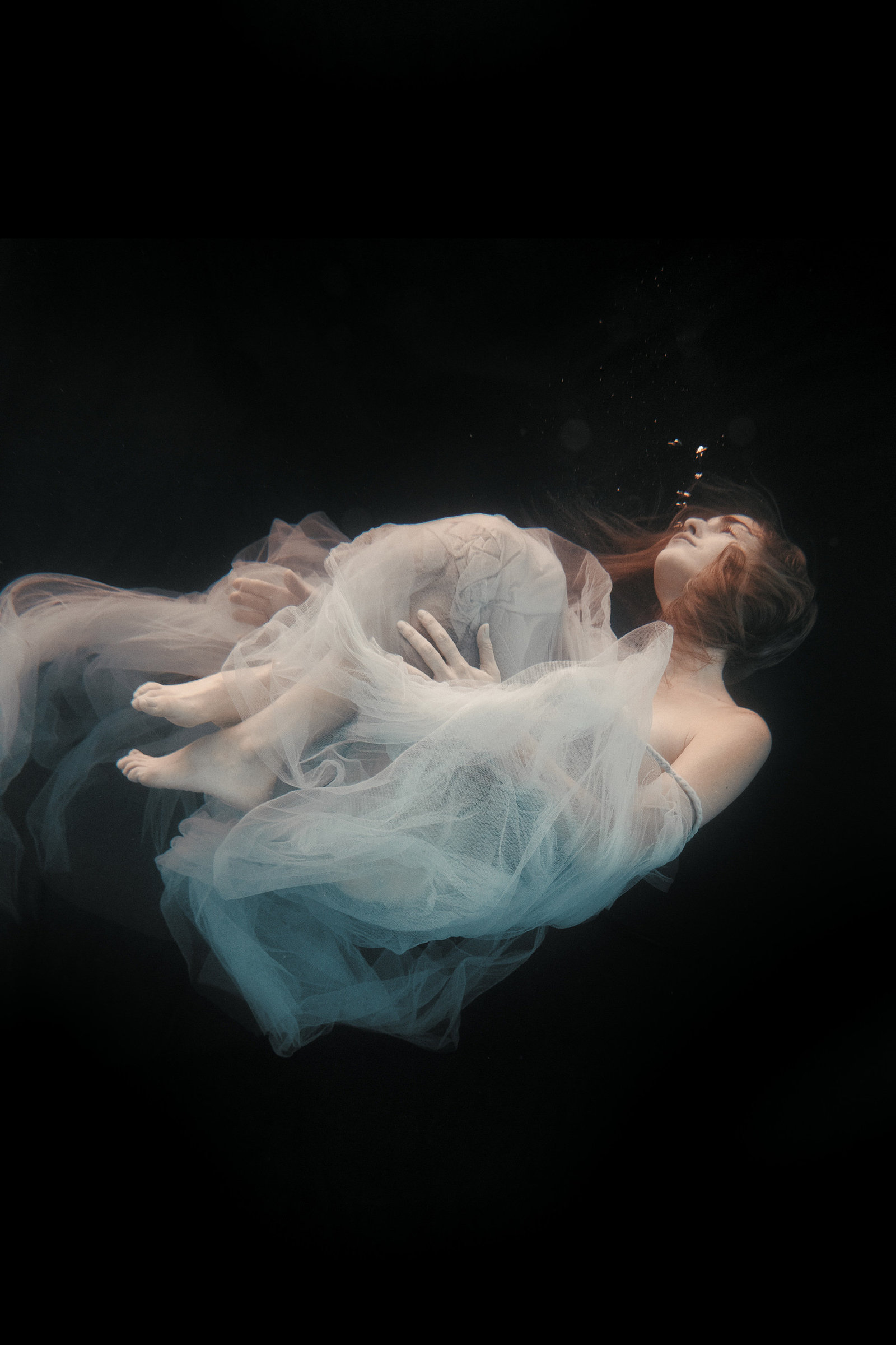 Grecian-tulle-wedding-dress-underwater-JoanneFlemingDesign-RekhaGartonPhoto (3)