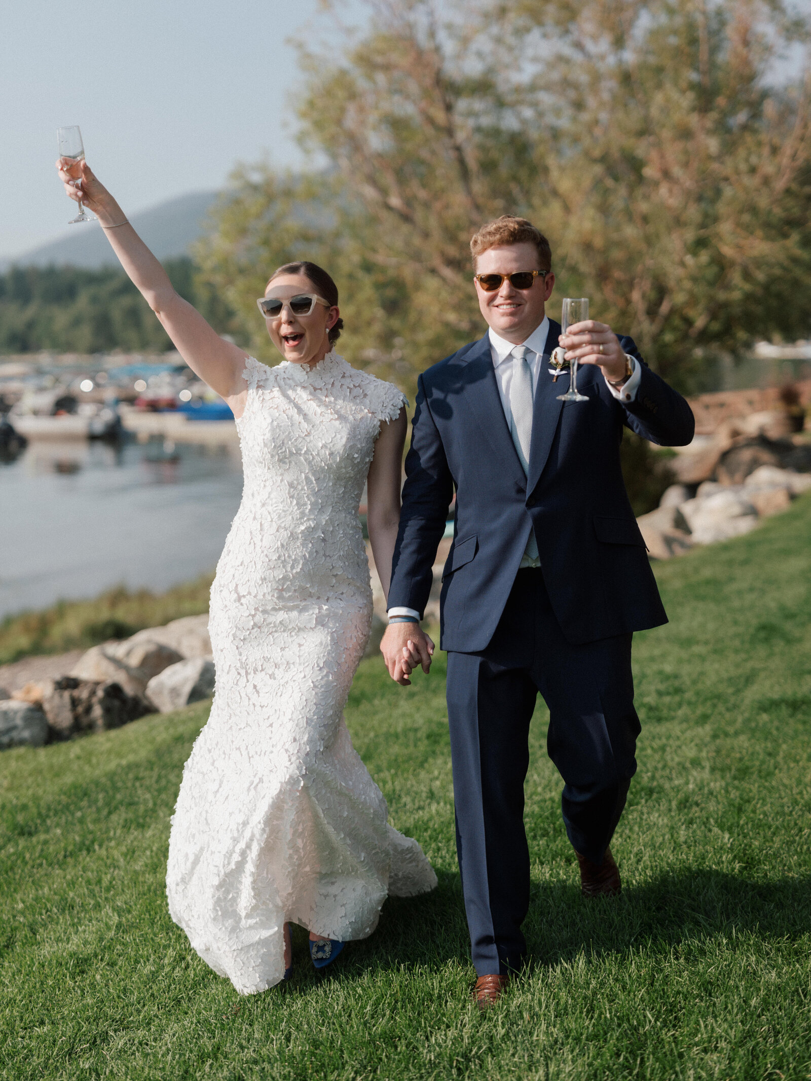 light-blue-southern-lakeside-wedding-at-the-lodge-at-whitefish-lake-www.bigdaycelebrations.com-jeremiah-and-rachel-photography00090