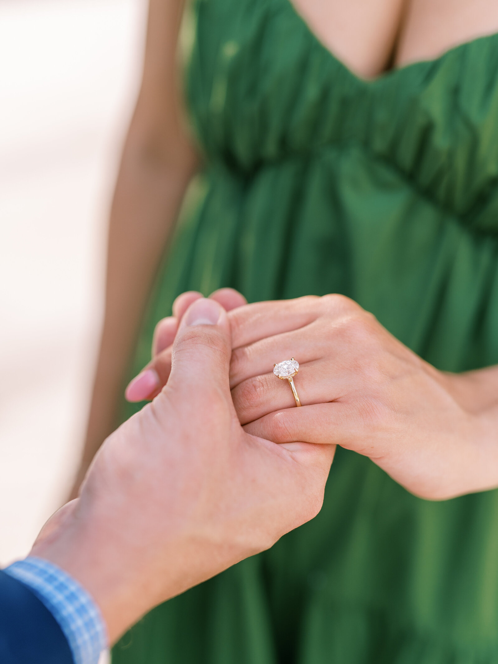 modern-engagement-session-in-texas