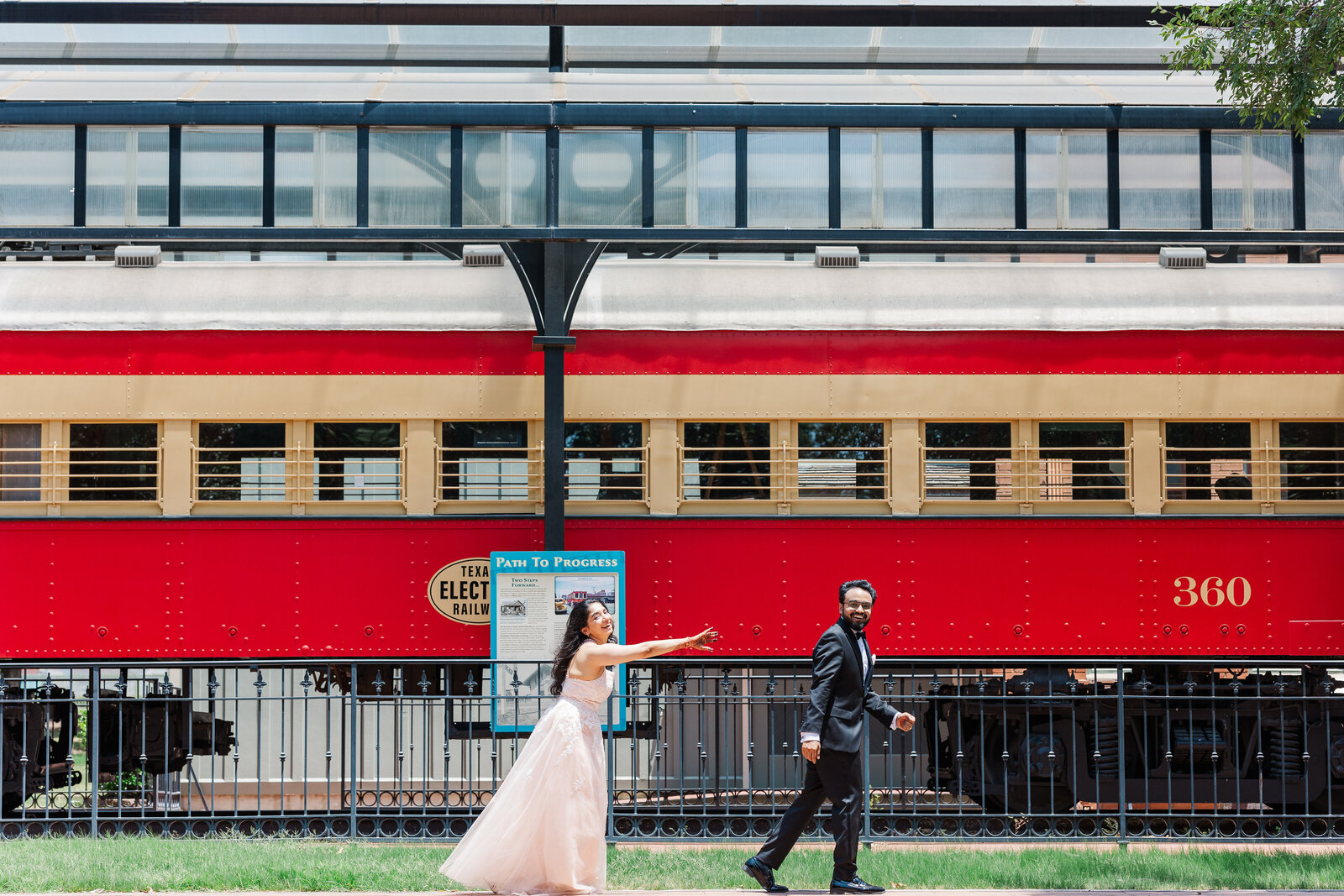 Couple-fun-poses-wedding-dallas