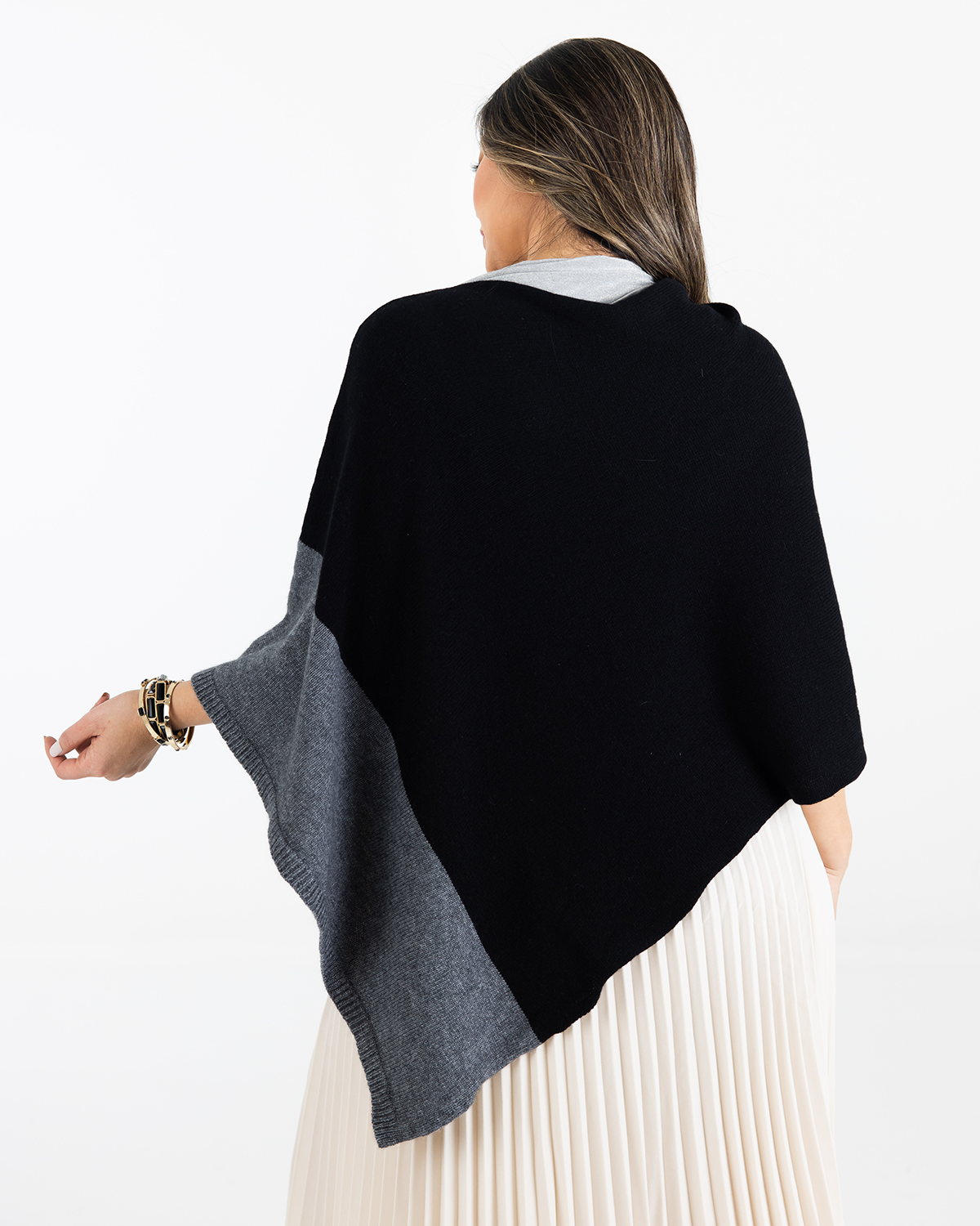 Sun Valley Poncho Cashmere Black Gray Heidi Hennessy2