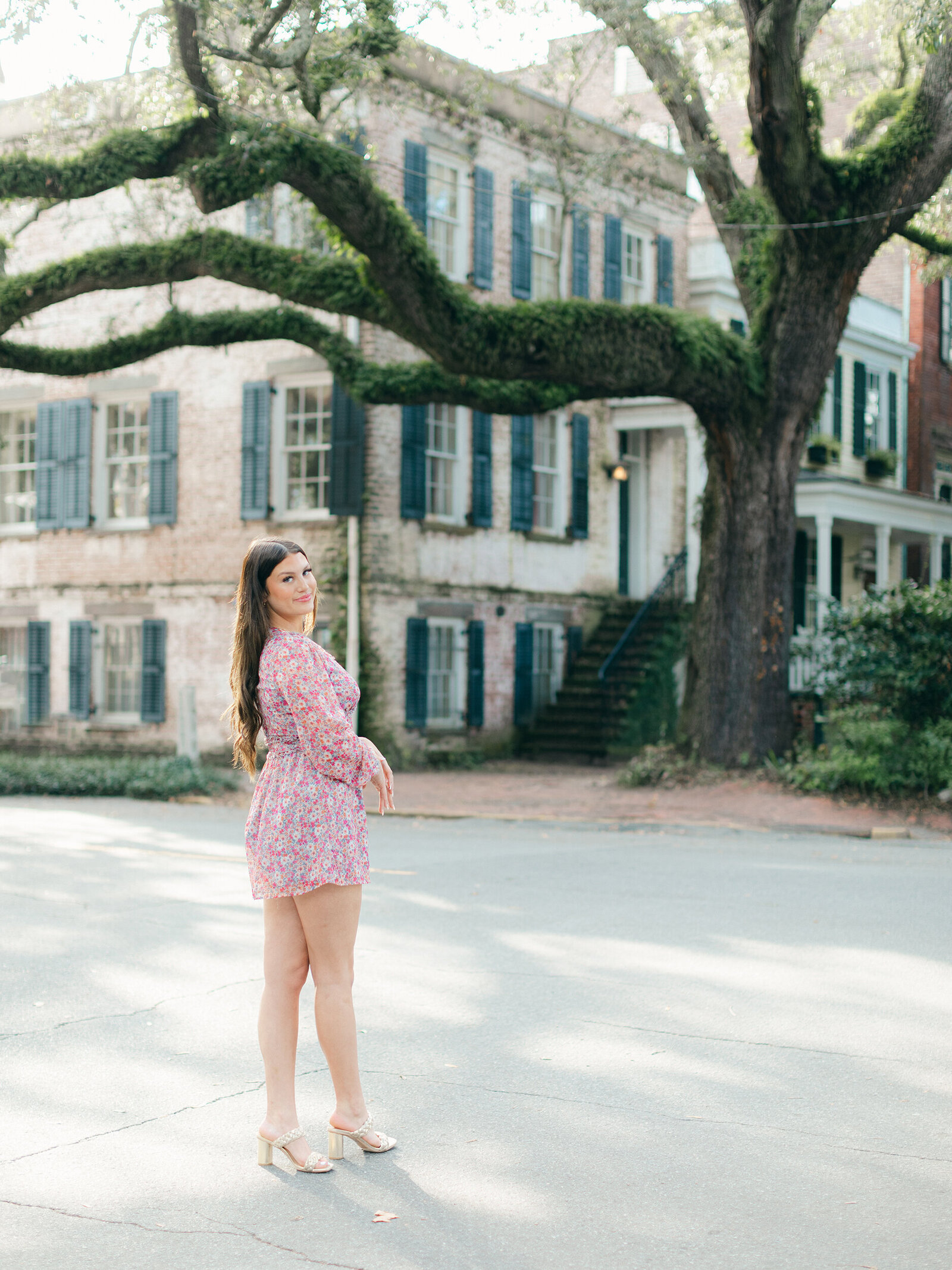 81-torianna-brooke-portraiture-historic-downtown-savannah-senior-session-lily