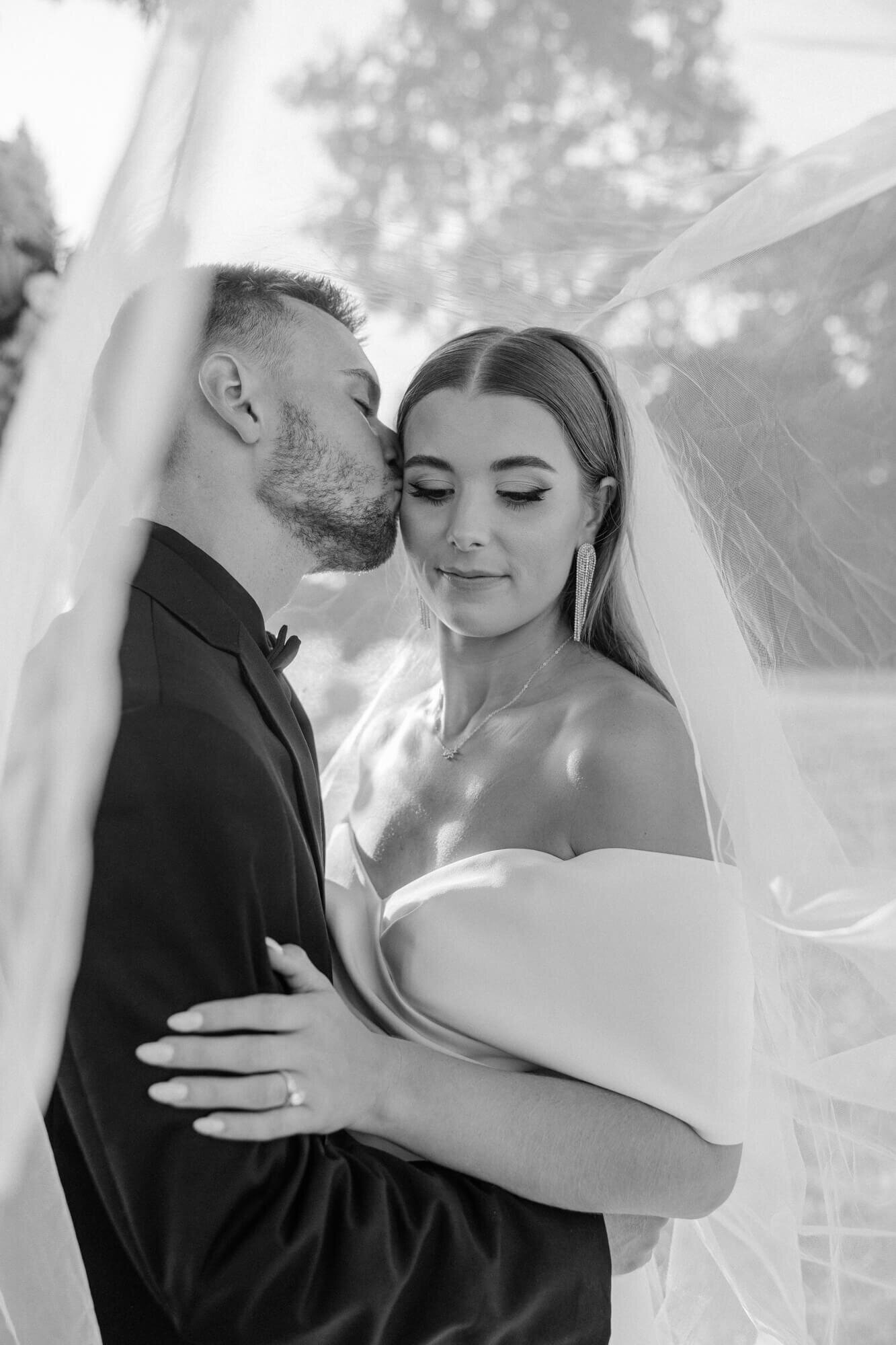 Greensboro-Wedding-Photographer-17