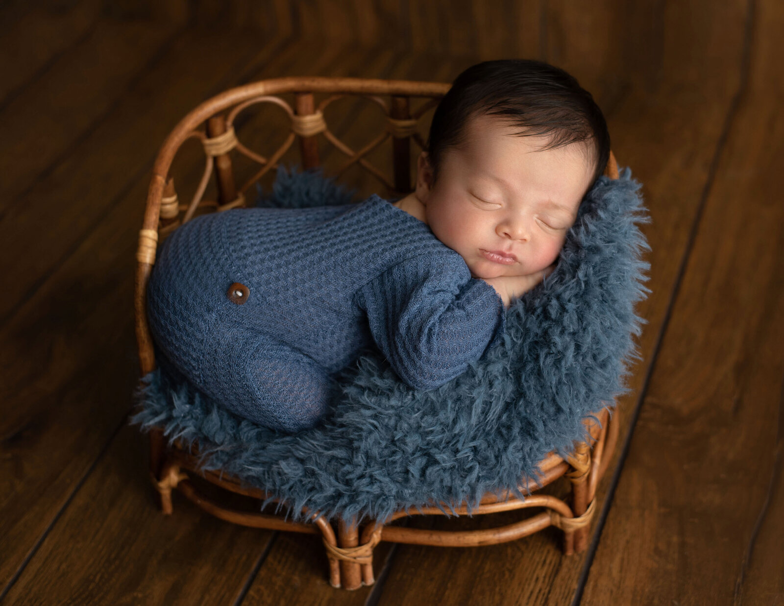 baby blue bum up in prop rattan bench