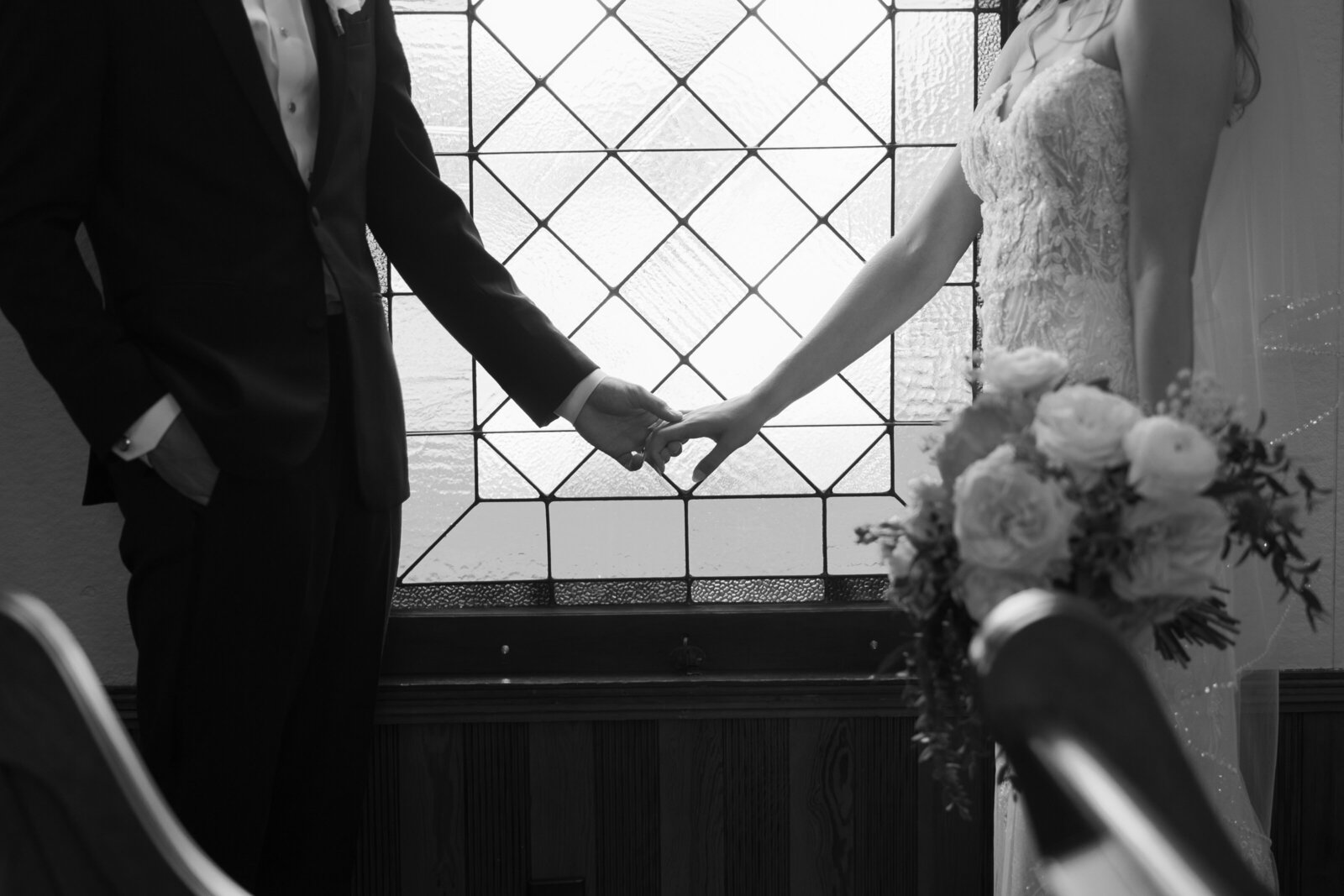 hannahtyler_bastroptxwedding-56