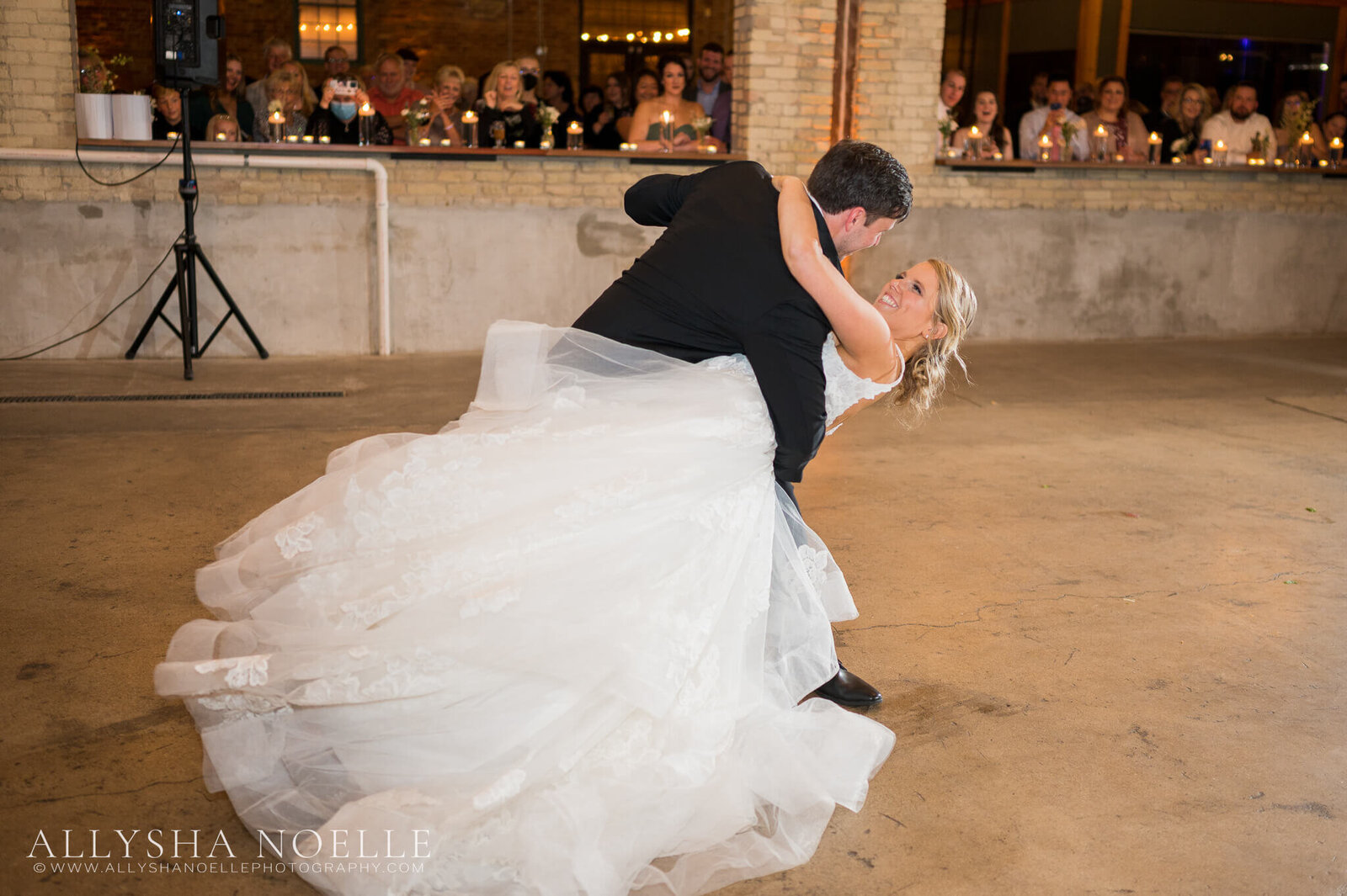 Wedding-at-The-Factory-on-Barclay-in-Milwaukee-1055