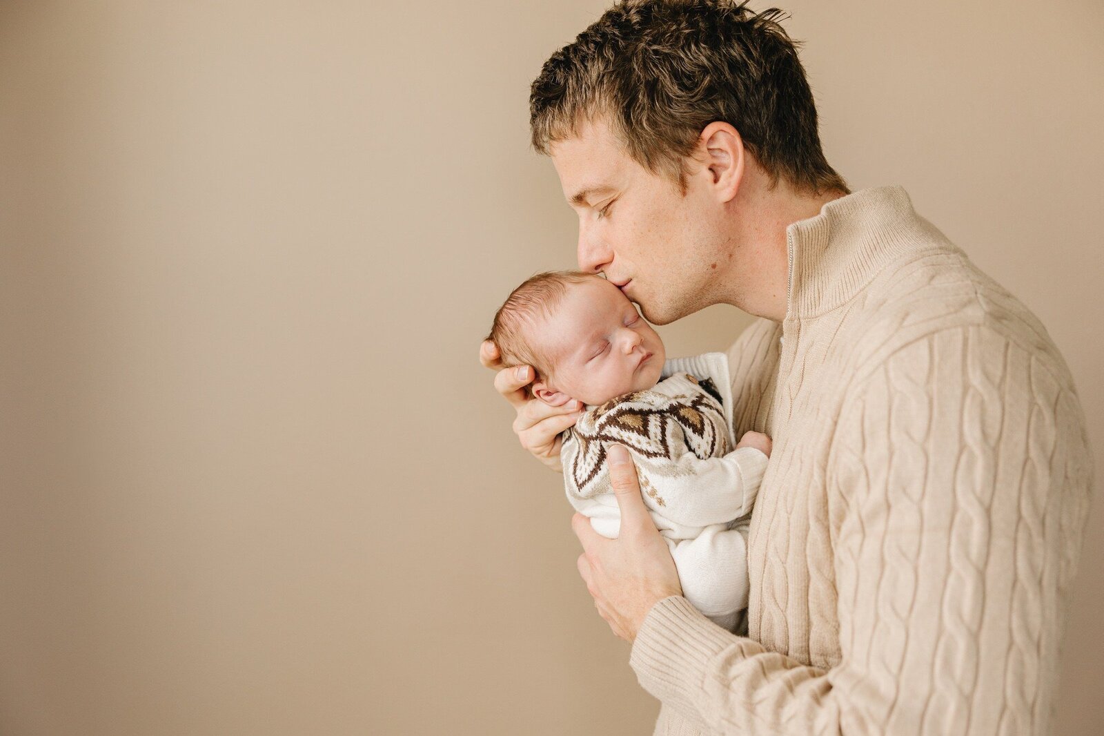 NEWBORN FAMILY REGIE ANN WITH KYLEE ANN STUDIOS0015