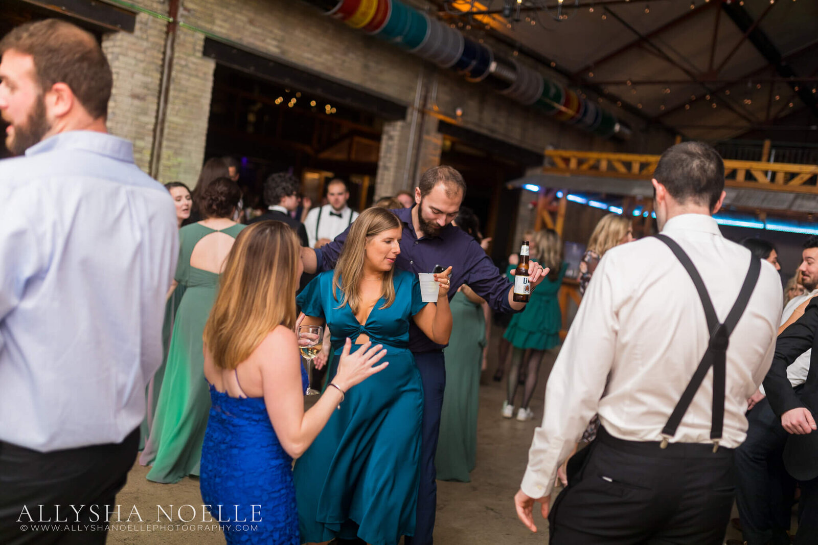 Wedding-at-The-Factory-on-Barclay-in-Milwaukee-1239