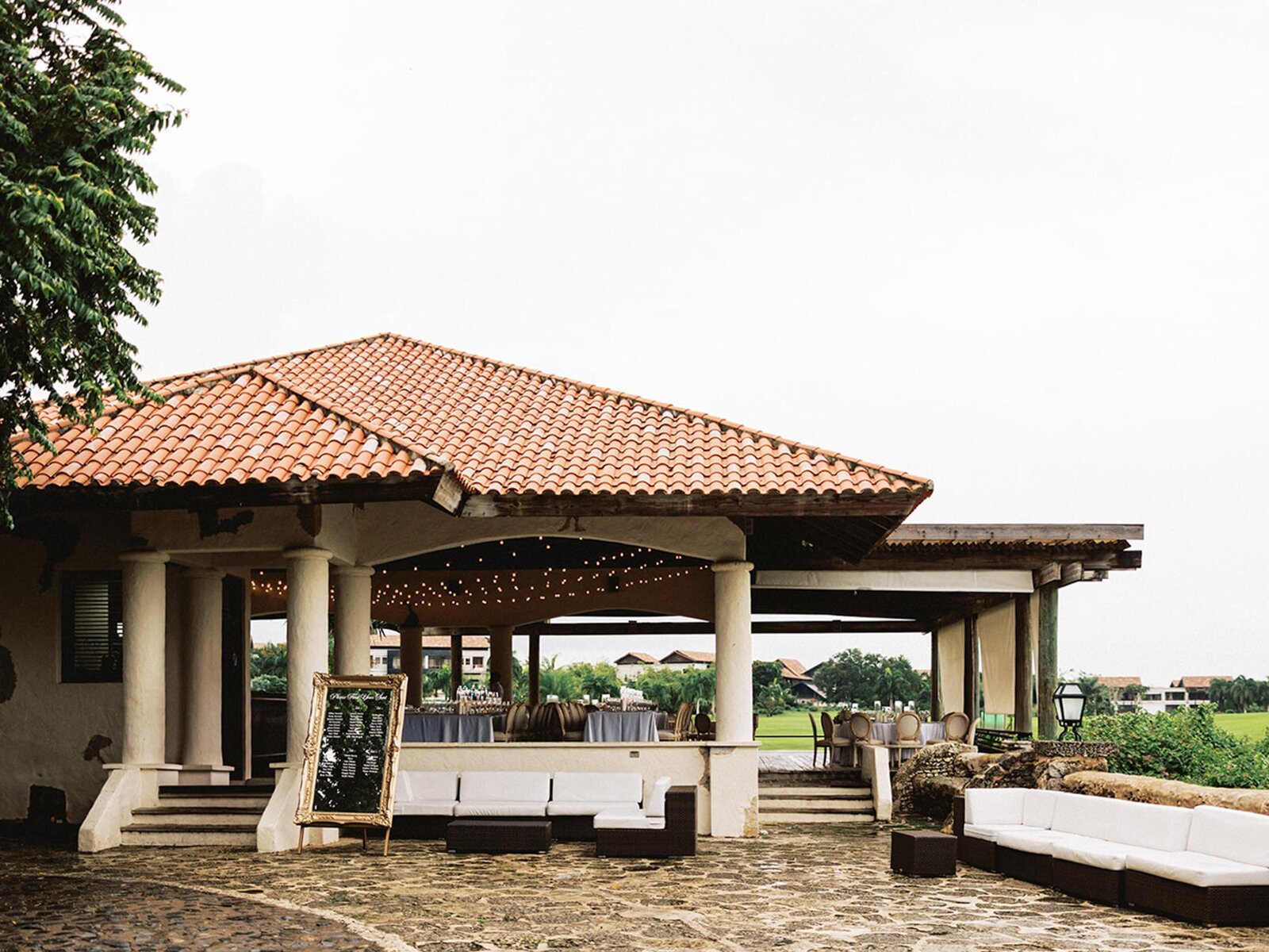 Altos-de-chavon-casa-de-campo-resort-dominican-republic-wedding-asia-pimentel-photography-L+L-74