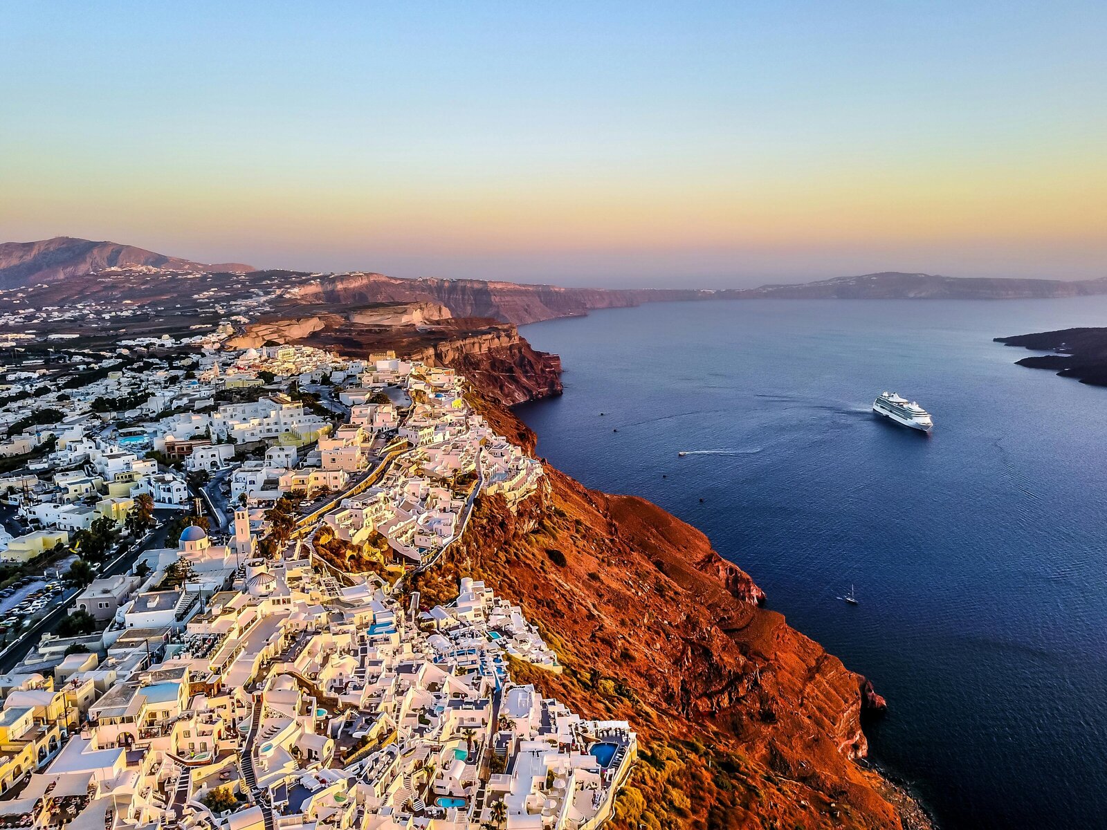 Travel with your best friends on a cruise