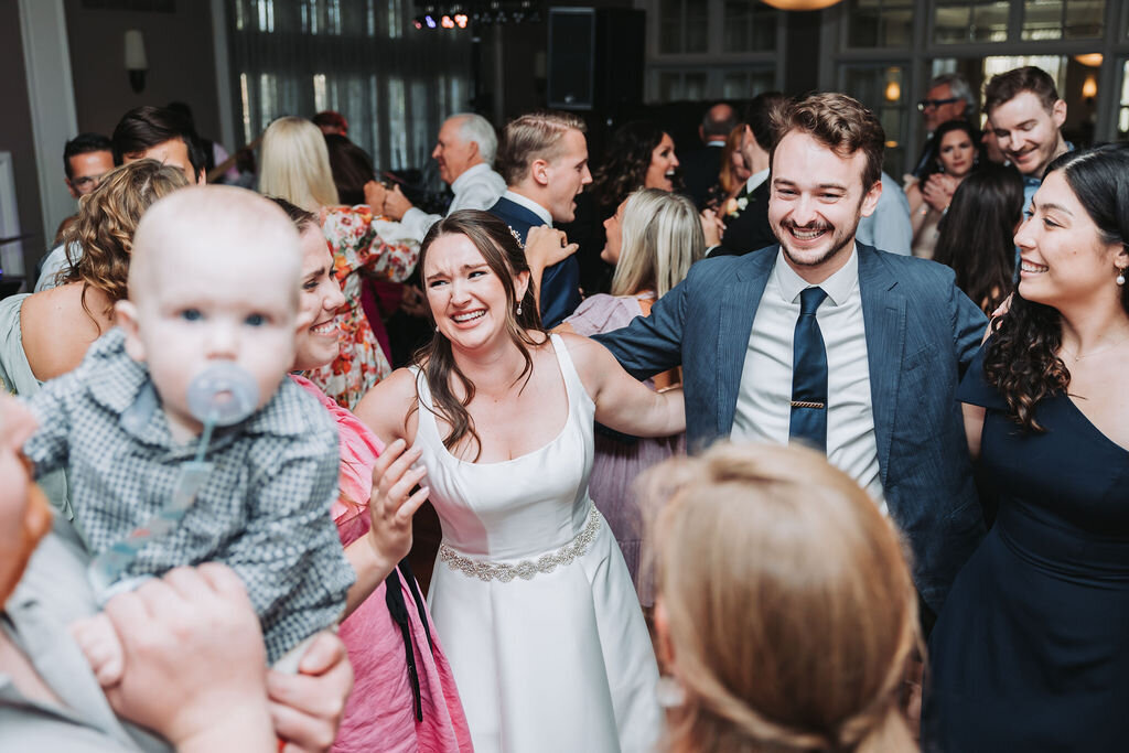 ErinandMike-MariahKastenPhoto-MichiganWeddingPhotographer-373