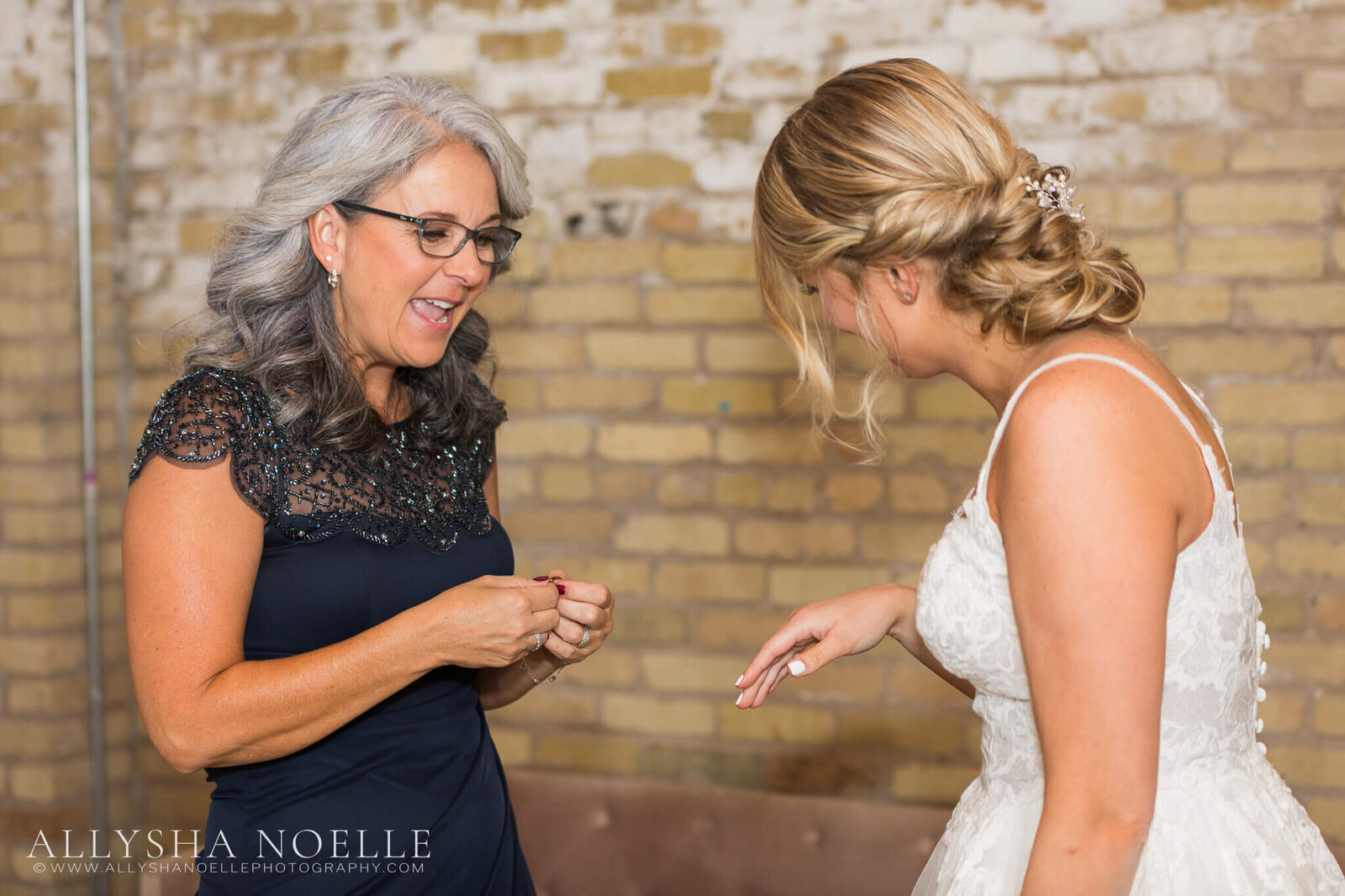 Wedding-at-The-Factory-on-Barclay-in-Milwaukee-0099