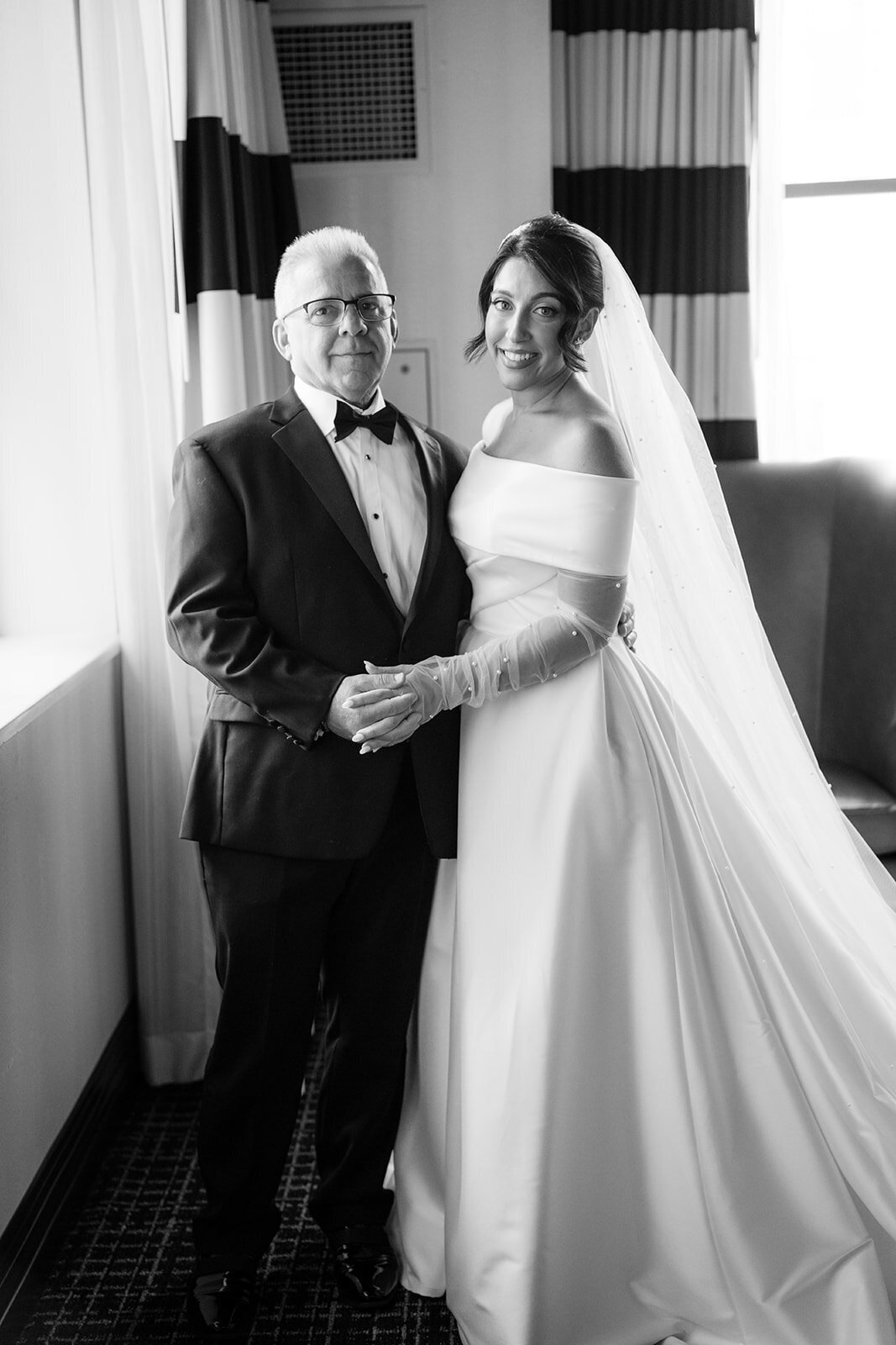 PleaseTouchMuseumPhiladelphiaWedding-34